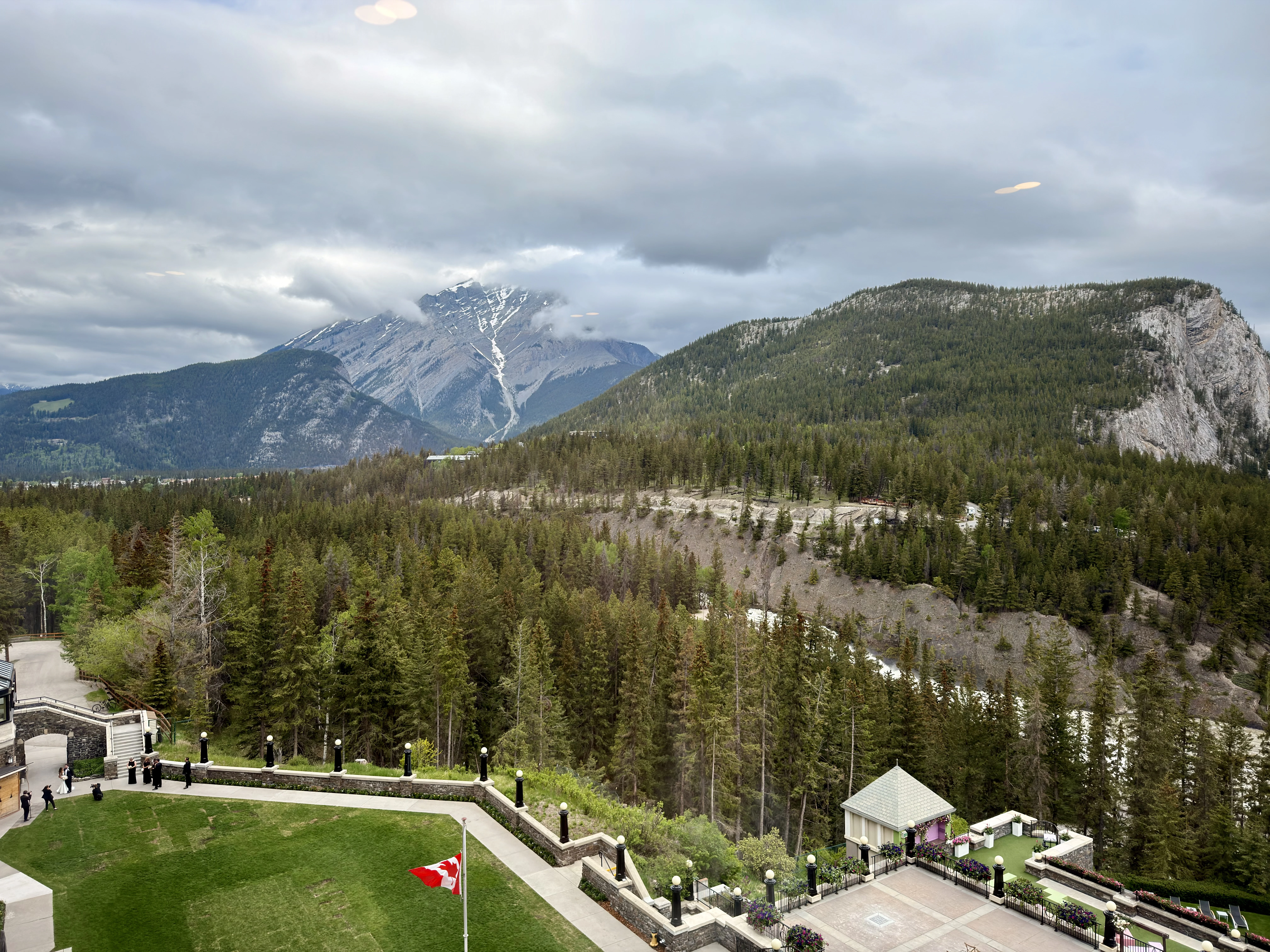 ���ɽ�Ѷ���������①�����䲻�ࡤ���Ѷ��ɳǱ� ����ͷ� Fairmont Gold Banff Springs