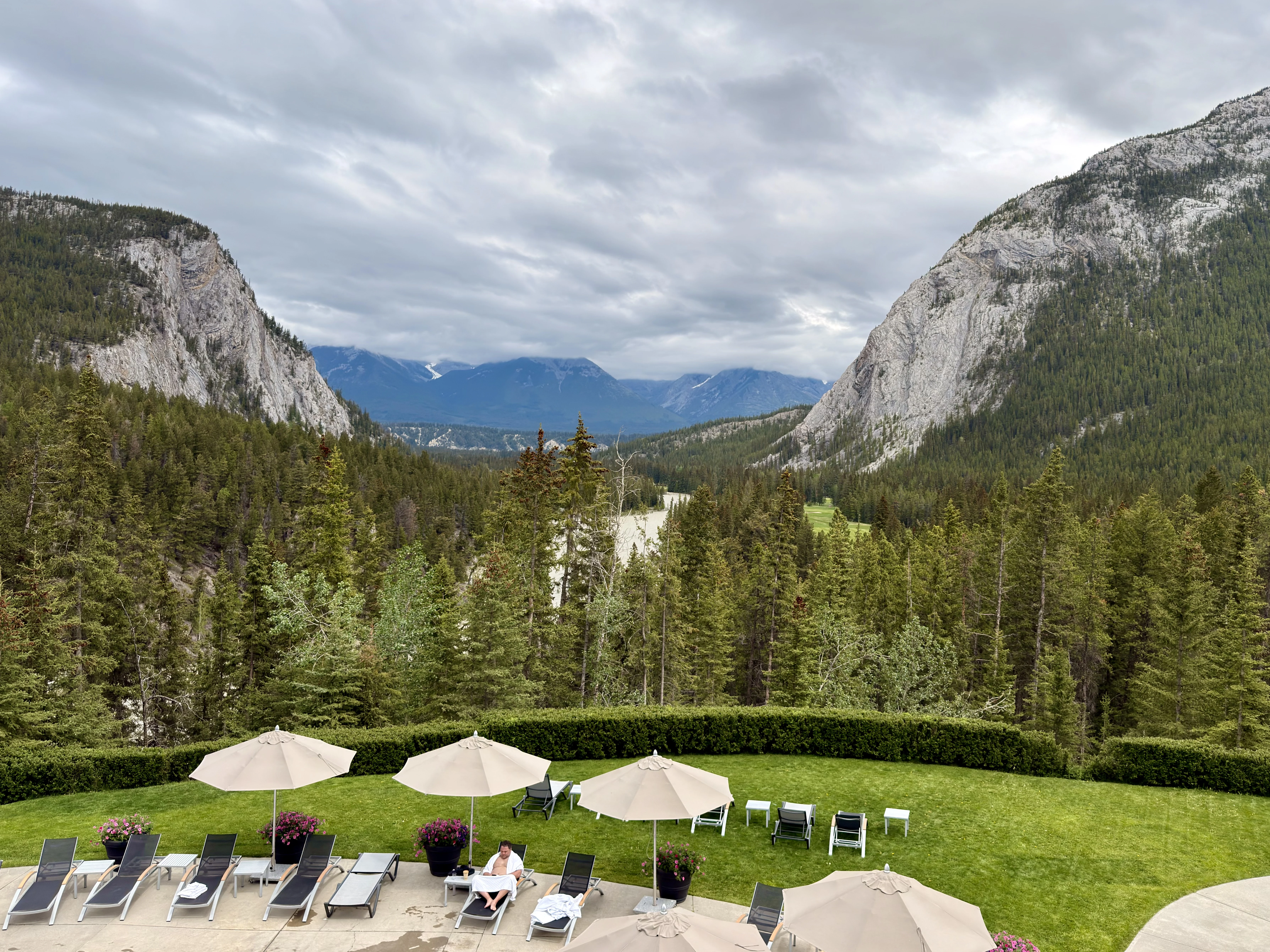 ���ɽ�Ѷ���������①�����䲻�ࡤ���Ѷ��ɳǱ� ����ͷ� Fairmont Gold Banff Springs