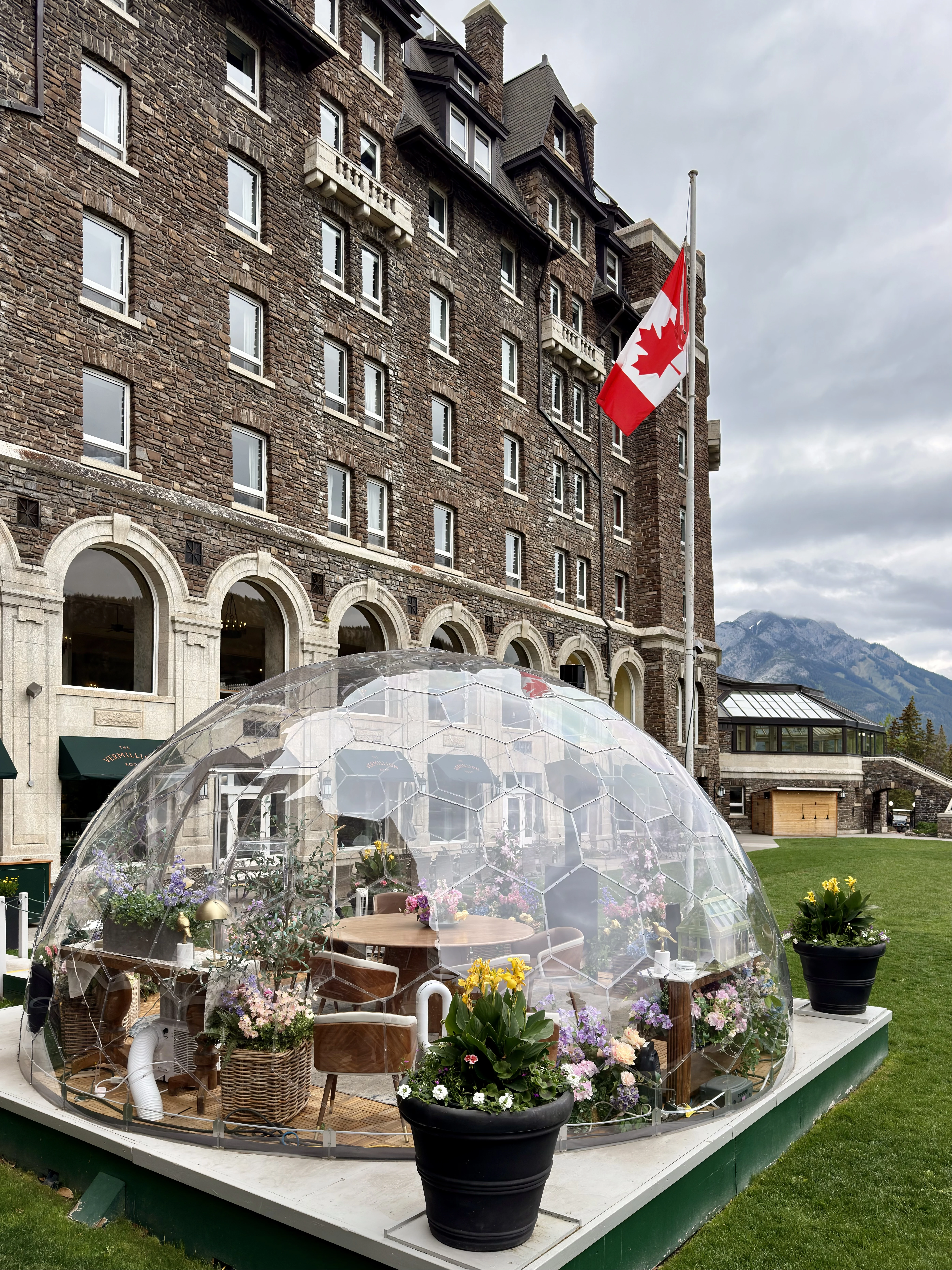 ���ɽ�Ѷ���������①�����䲻�ࡤ���Ѷ��ɳǱ� ����ͷ� Fairmont Gold Banff Springs