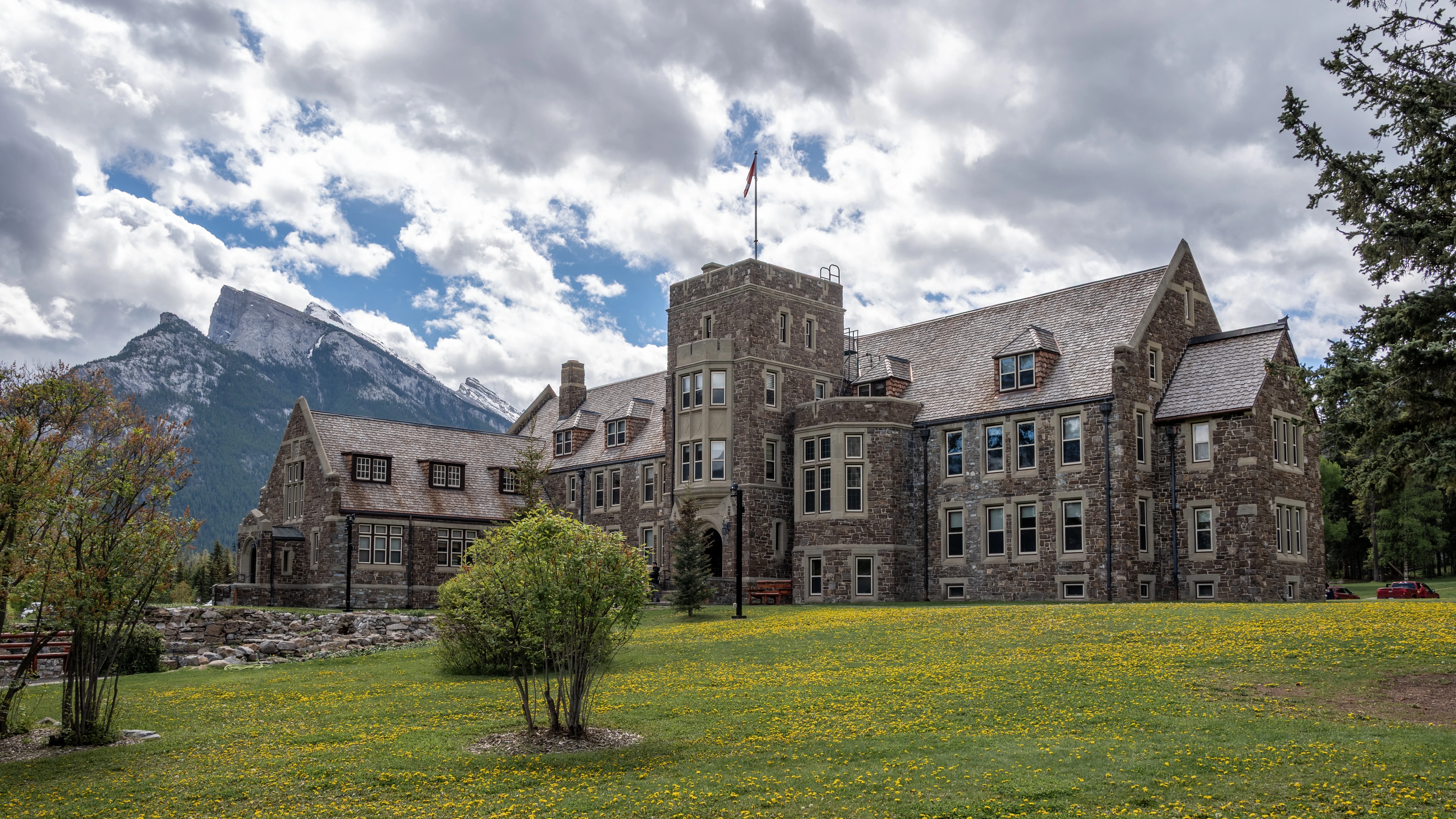 ���ɽ�Ѷ���������①�����䲻�ࡤ���Ѷ��ɳǱ� ����ͷ� Fairmont Gold Banff Springs