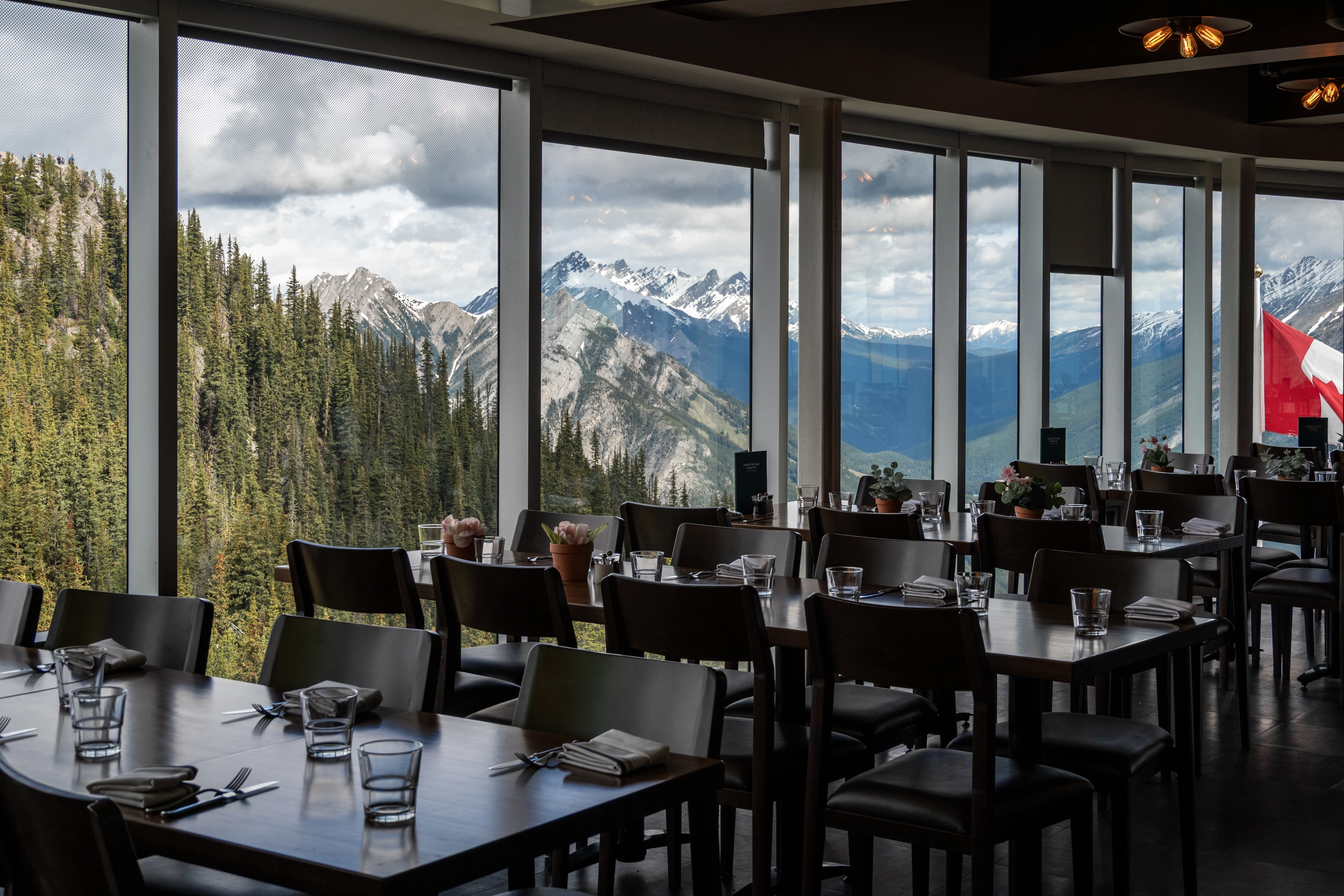 ���ɽ�Ѷ���������①�����䲻�ࡤ���Ѷ��ɳǱ� ����ͷ� Fairmont Gold Banff Springs