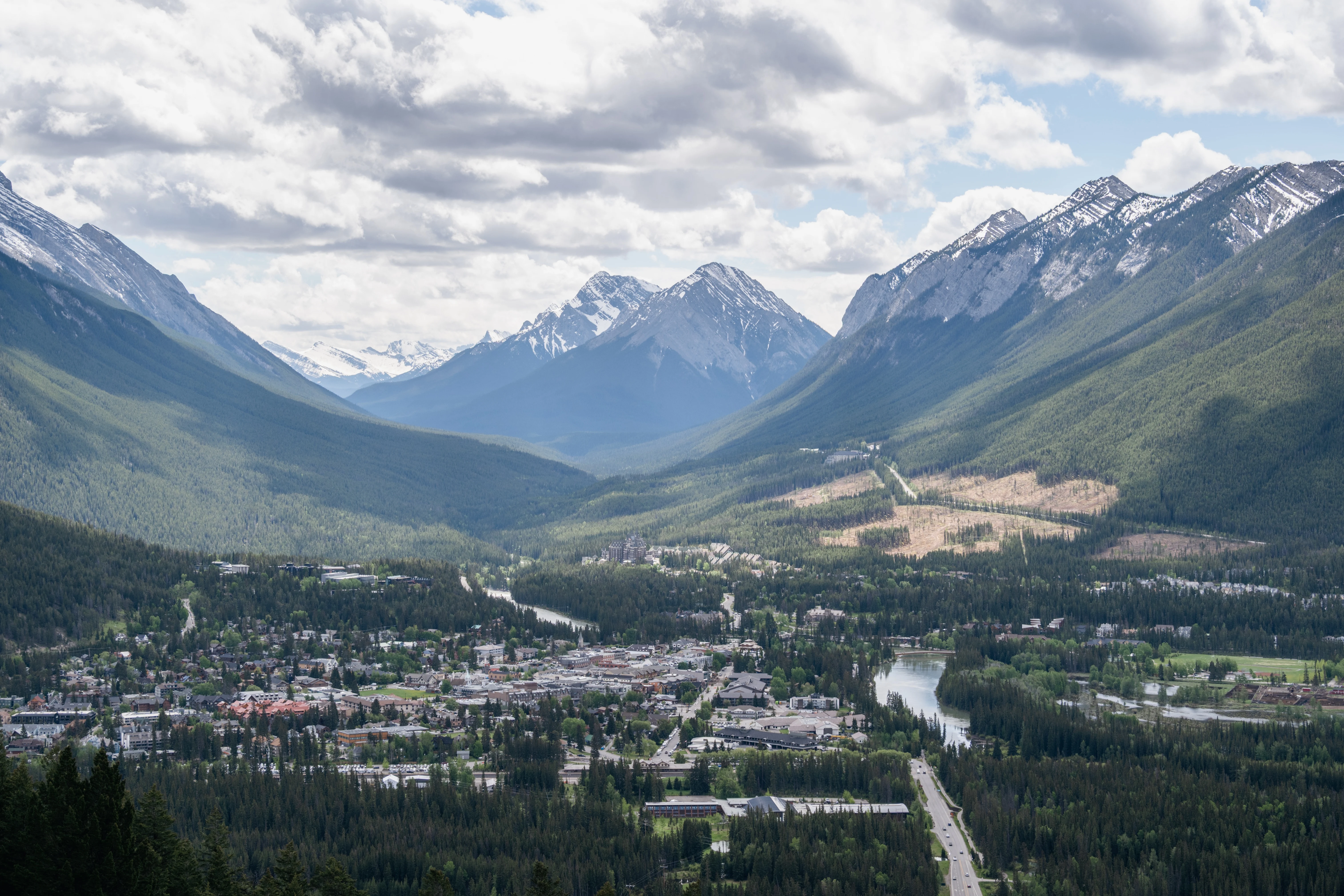 ���ɽ�Ѷ���������①�����䲻�ࡤ���Ѷ��ɳǱ� ����ͷ� Fairmont Gold Banff Springs