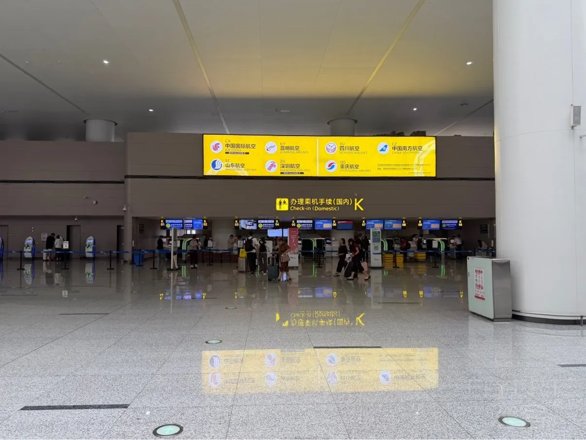 075105WVNYZSYRFCMNTOOM.jpg