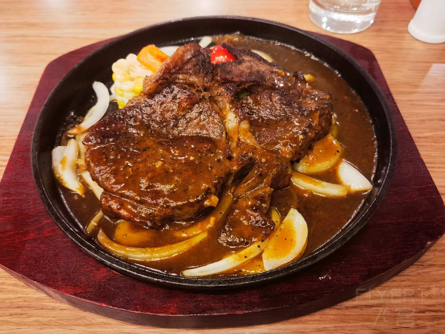 231211QGywu8QSvsexIsKl.jpg
