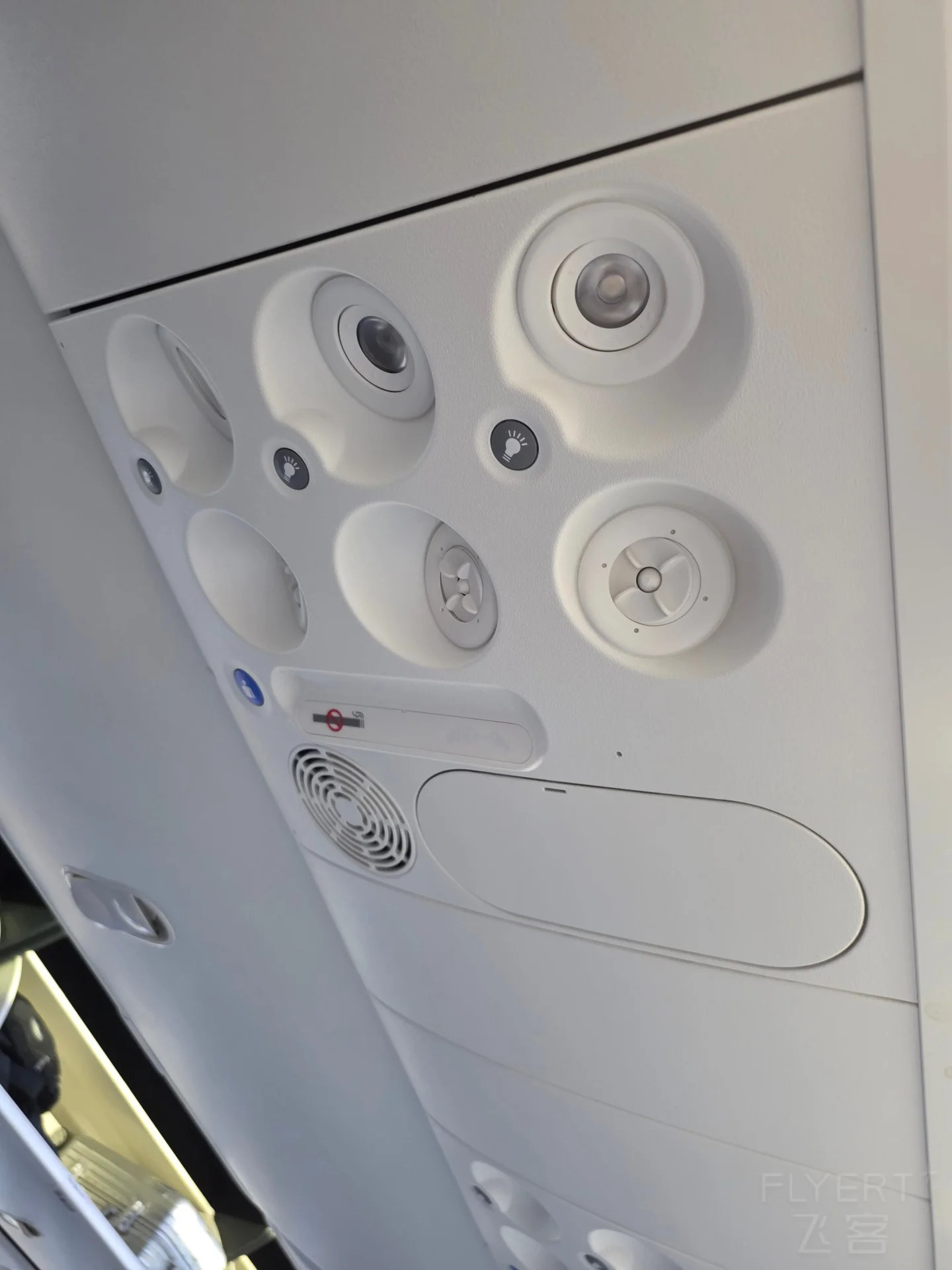 2308086gT4NKBcTEgPCfW0.jpg