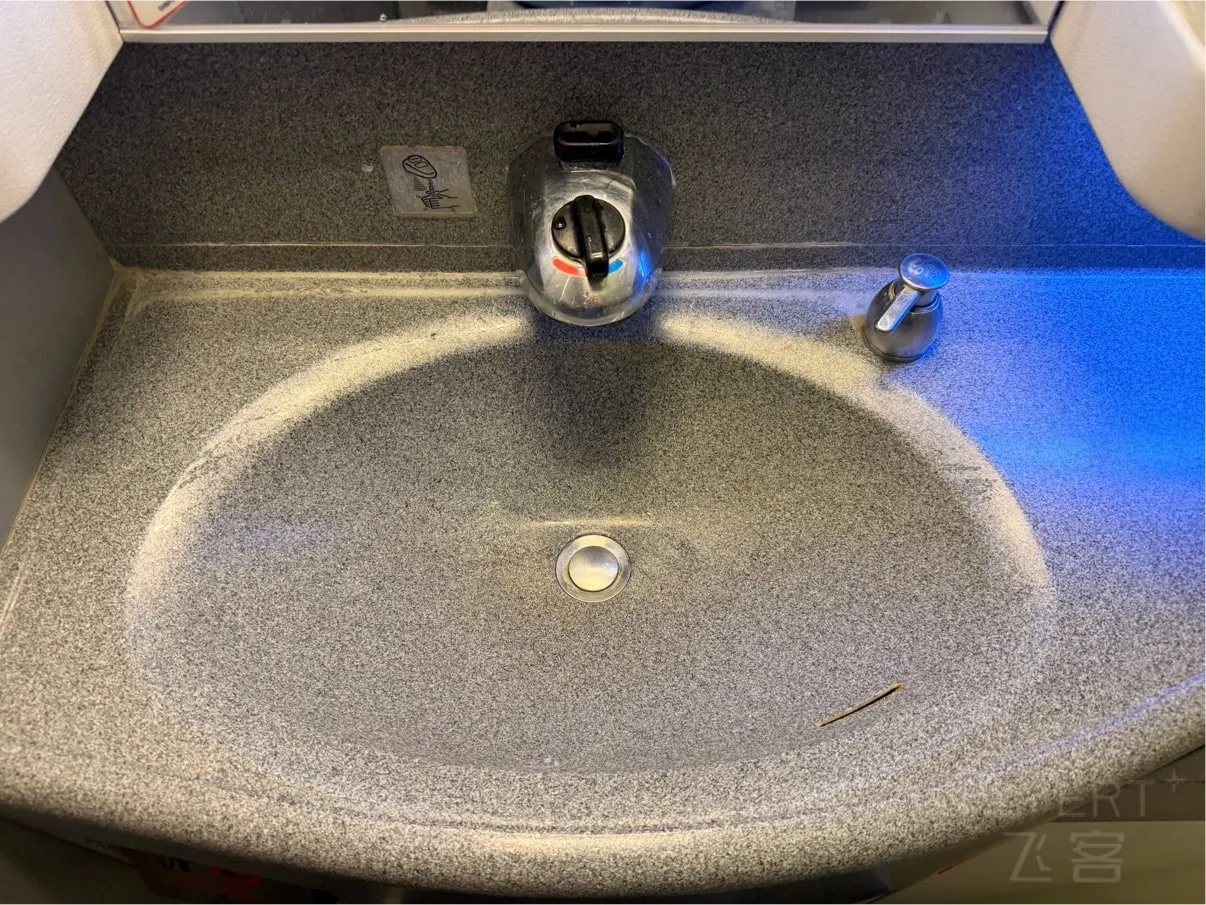 074750CCPGSSTHBFEVLQSV.jpg