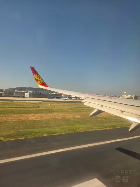 �����뾩�ڣ����ɵֱ��ǡ��� ���Ϻ��� HU7105 PEK-DLC ����737-800 ���ò�