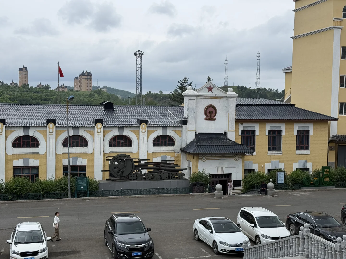 151843SJGPFCKIRICZFSYH.jpg
