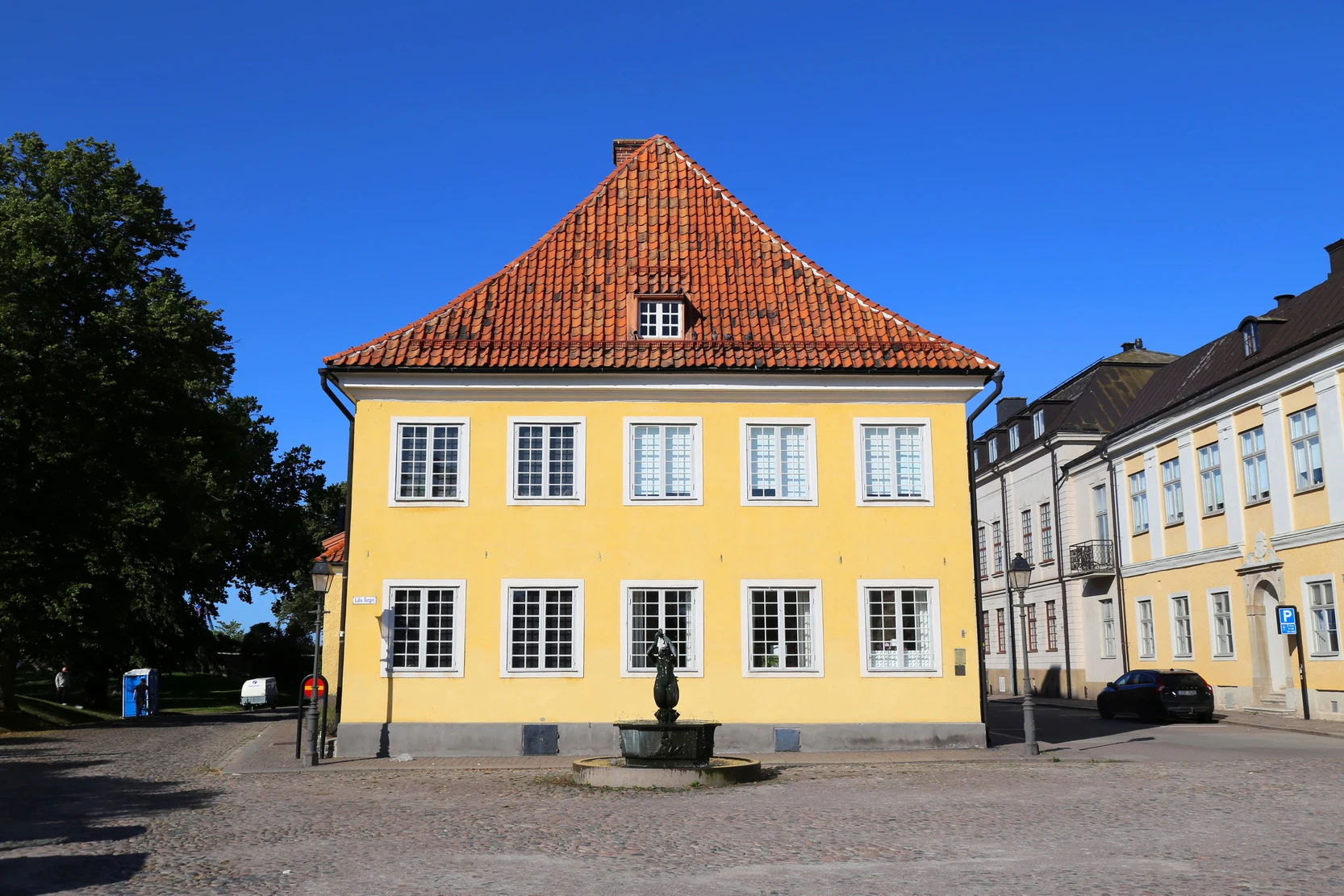 ��䣺�ȼ�֮�ǿ��������������Ƶ� + ��俨������¡�¡�����Ĭ��karlsKrona�ĳǹ���