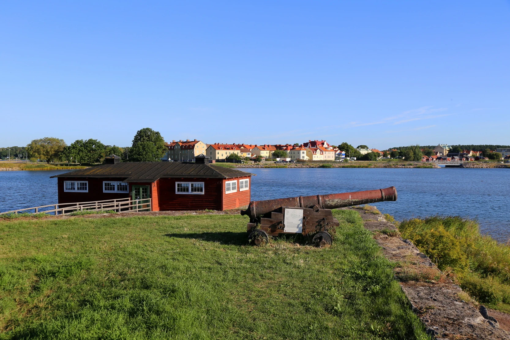 ��䣺�ȼ�֮�ǿ��������������Ƶ� + ��俨������¡�¡�����Ĭ��karlsKrona�ĳǹ���