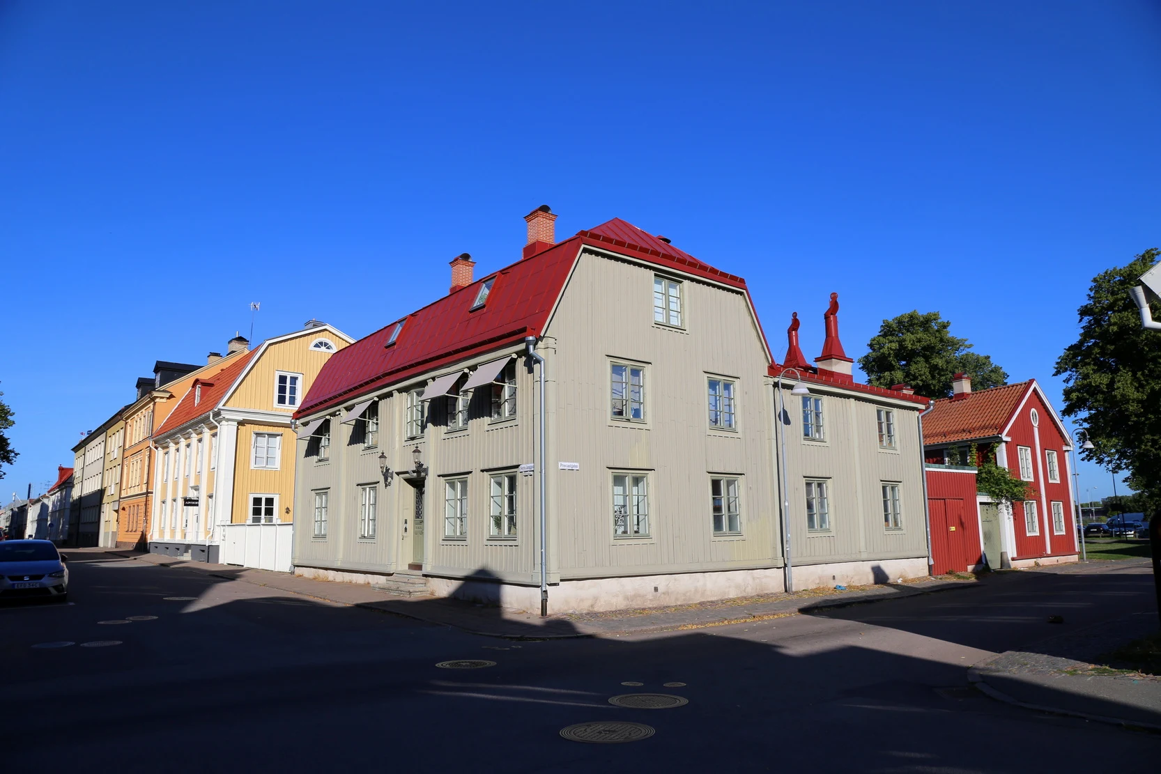 ��䣺�ȼ�֮�ǿ��������������Ƶ� + ��俨������¡�¡�����Ĭ��karlsKrona�ĳǹ���