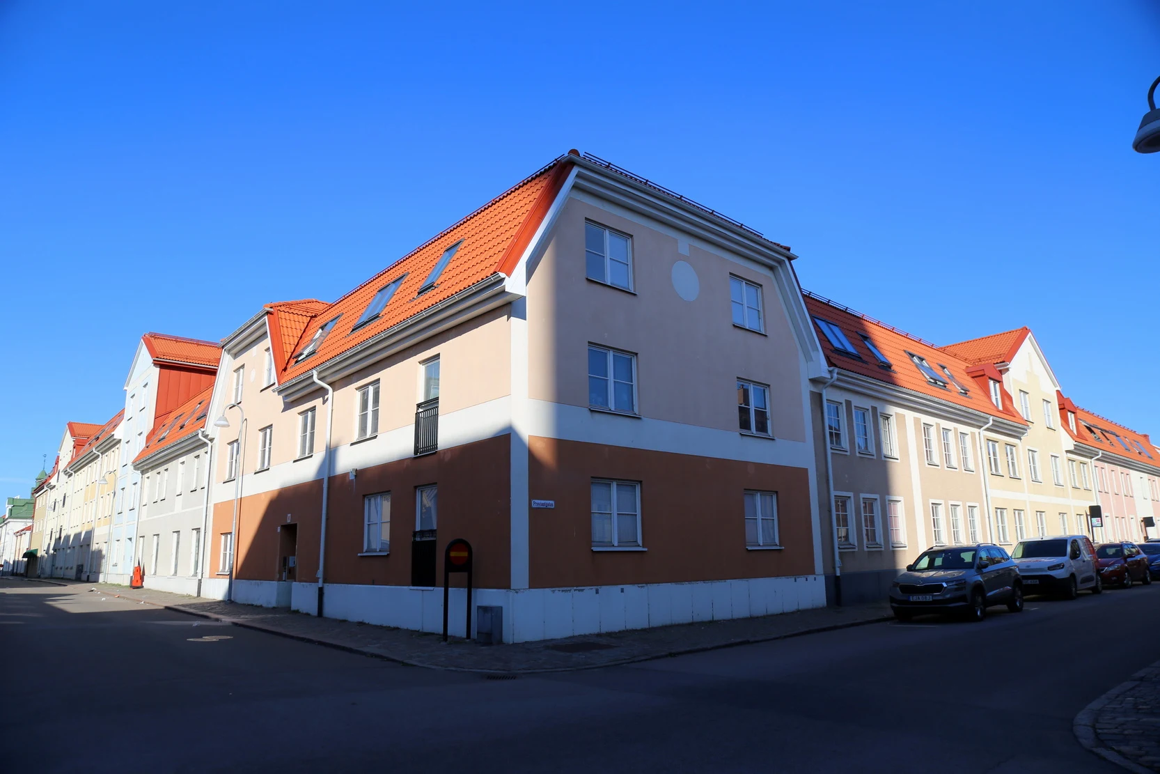��䣺�ȼ�֮�ǿ��������������Ƶ� + ��俨������¡�¡�����Ĭ��karlsKrona�ĳǹ���