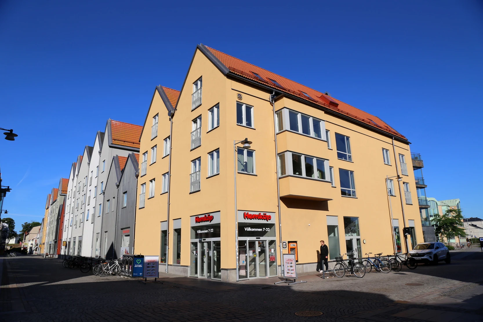 ��䣺�ȼ�֮�ǿ��������������Ƶ� + ��俨������¡�¡�����Ĭ��karlsKrona�ĳǹ���