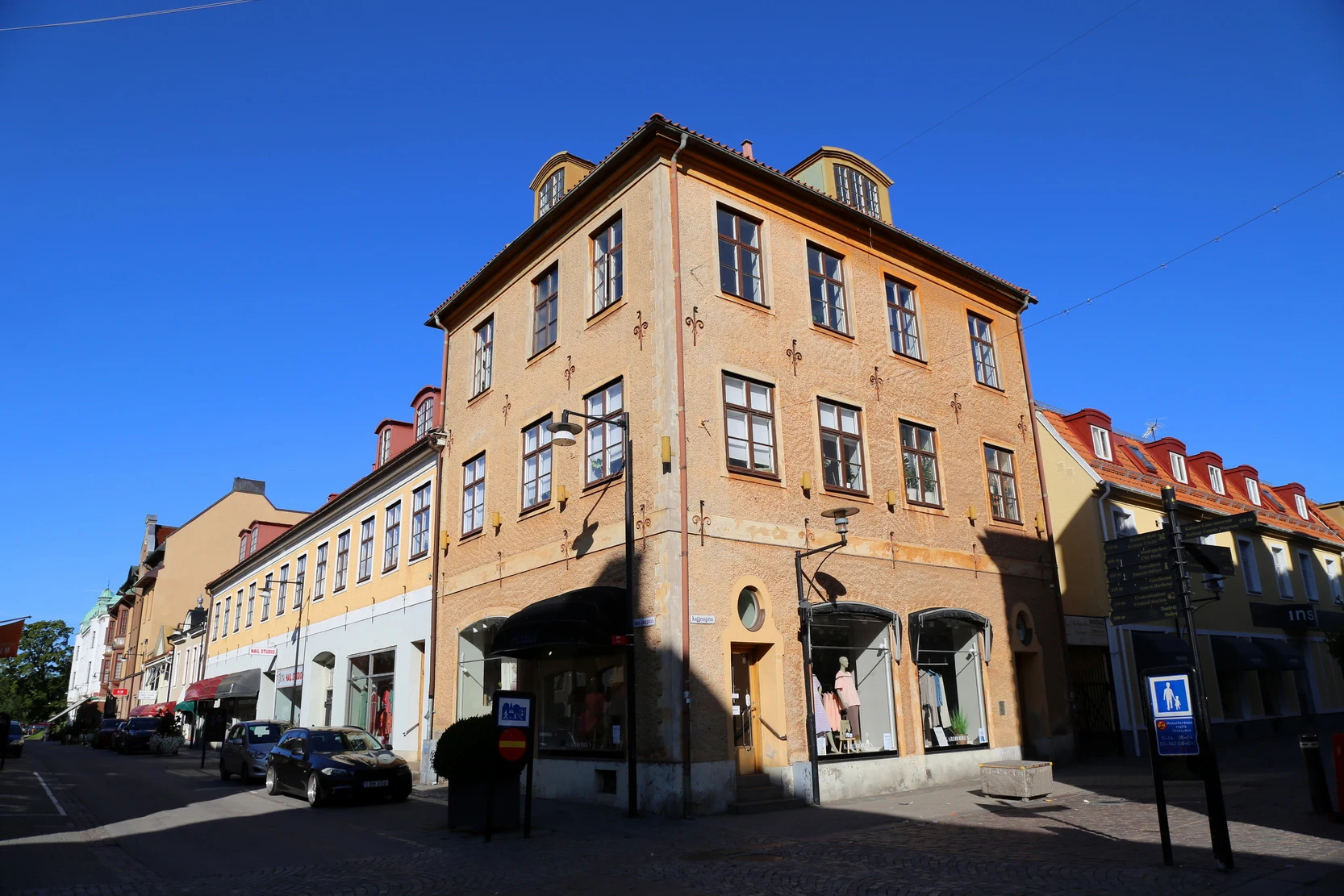 ��䣺�ȼ�֮�ǿ��������������Ƶ� + ��俨������¡�¡�����Ĭ��karlsKrona�ĳǹ���