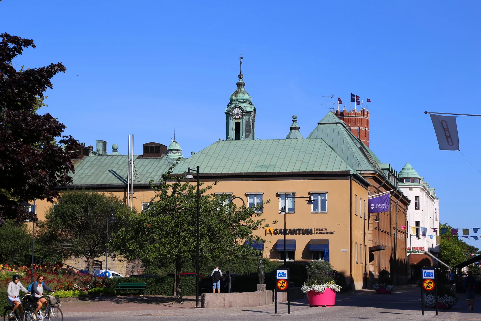 ��䣺�ȼ�֮�ǿ��������������Ƶ� + ��俨������¡�¡�����Ĭ��karlsKrona�ĳǹ���