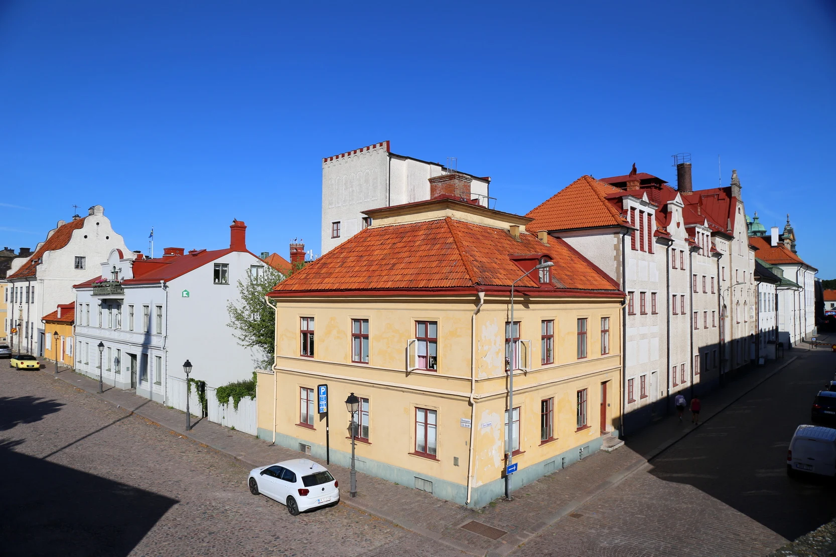 ��䣺�ȼ�֮�ǿ��������������Ƶ� + ��俨������¡�¡�����Ĭ��karlsKrona�ĳǹ���