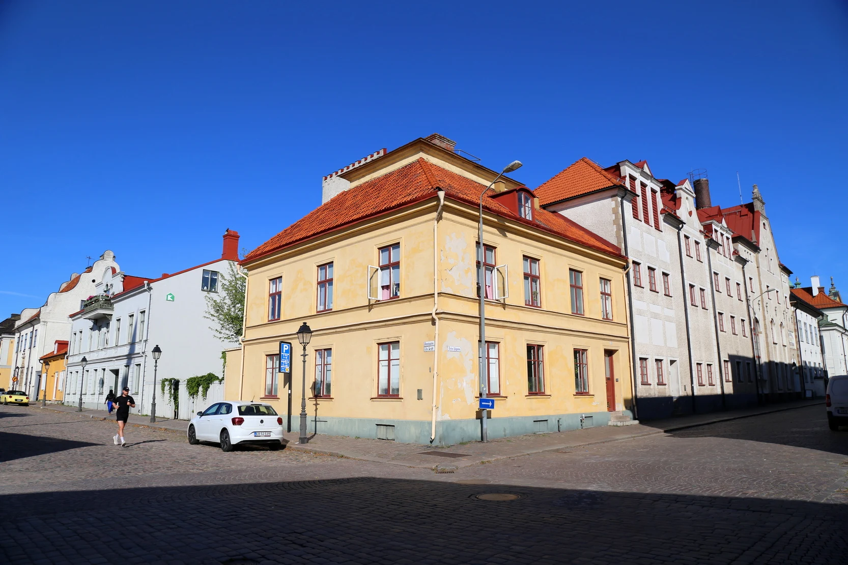 ��䣺�ȼ�֮�ǿ��������������Ƶ� + ��俨������¡�¡�����Ĭ��karlsKrona�ĳǹ���
