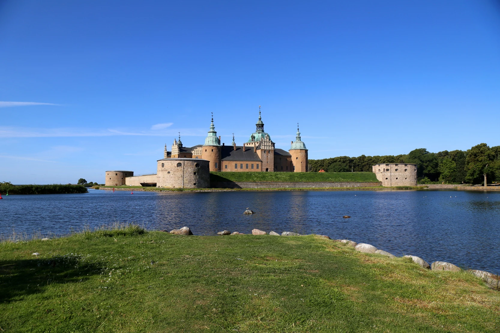 ��䣺�ȼ�֮�ǿ��������������Ƶ� + ��俨������¡�¡�����Ĭ��karlsKrona�ĳǹ���
