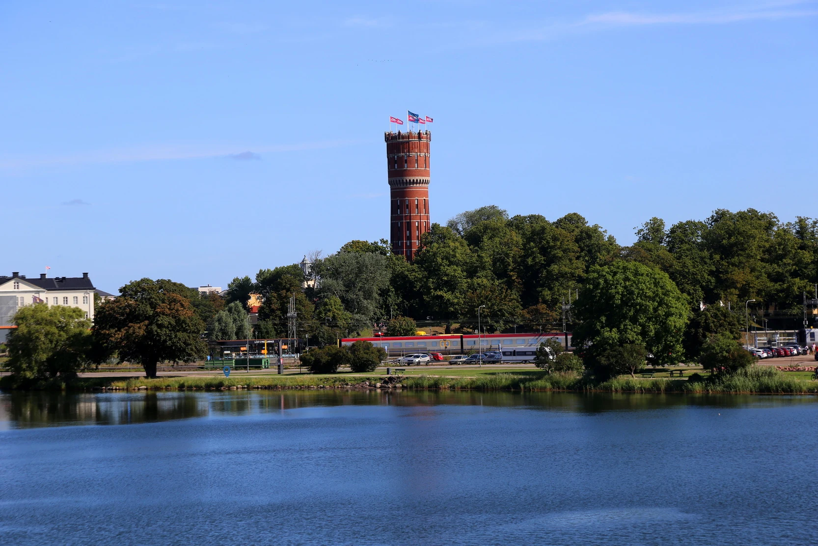 ��䣺�ȼ�֮�ǿ��������������Ƶ� + ��俨������¡�¡�����Ĭ��karlsKrona�ĳǹ���
