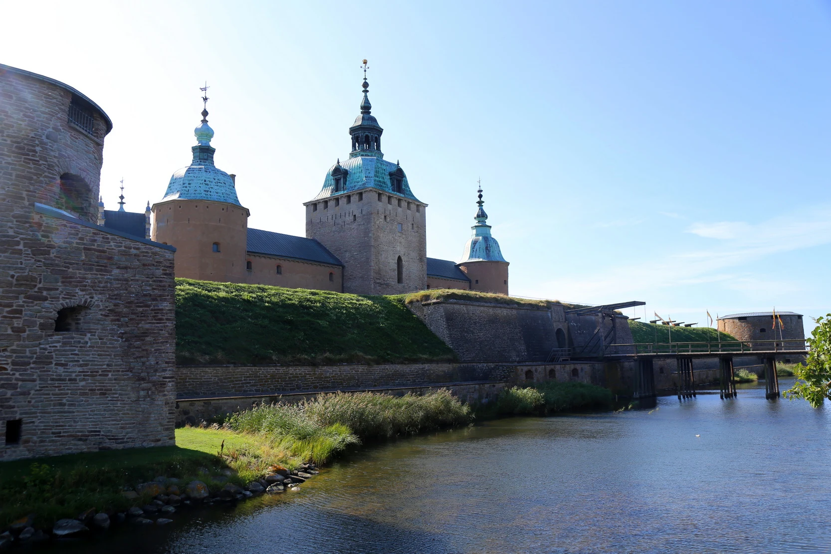 ��䣺�ȼ�֮�ǿ��������������Ƶ� + ��俨������¡�¡�����Ĭ��karlsKrona�ĳǹ���