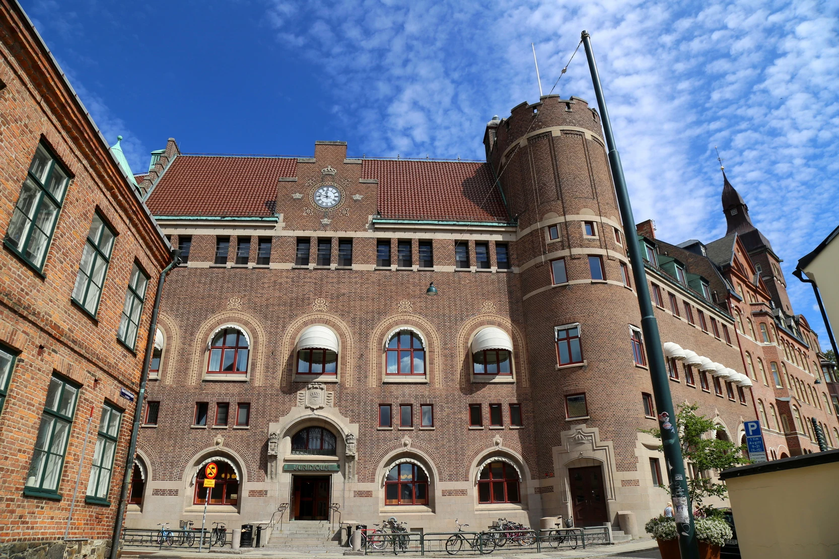 ��䣺�ȼ�֮�ǿ��������������Ƶ� + ��俨������¡�¡�����Ĭ��karlsKrona�ĳǹ���