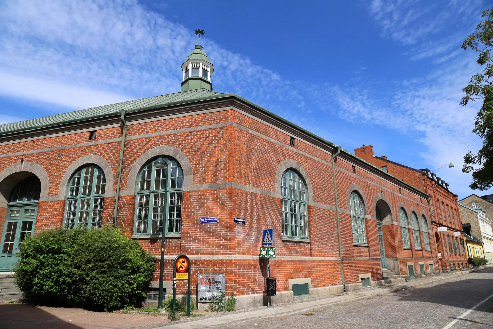 ��䣺�ȼ�֮�ǿ��������������Ƶ� + ��俨������¡�¡�����Ĭ��karlsKrona�ĳǹ���