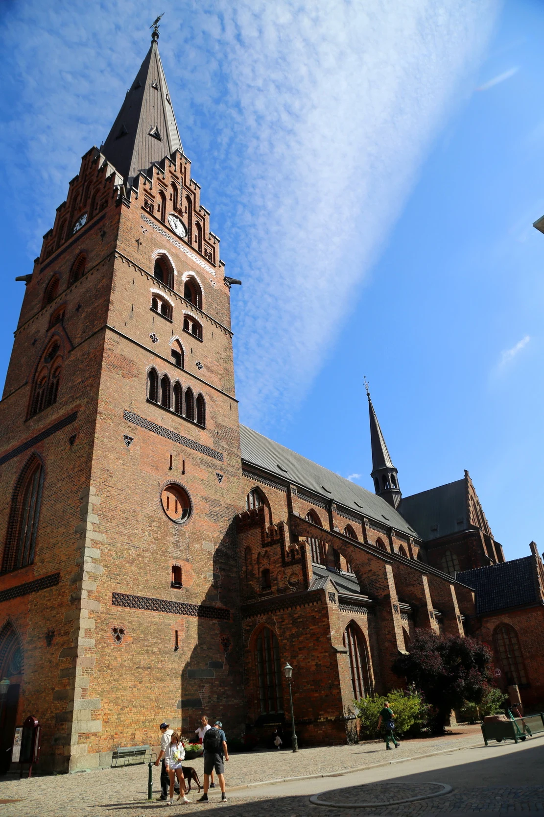 ��䣺�ȼ�֮�ǿ��������������Ƶ� + ��俨������¡�¡�����Ĭ��karlsKrona�ĳǹ���