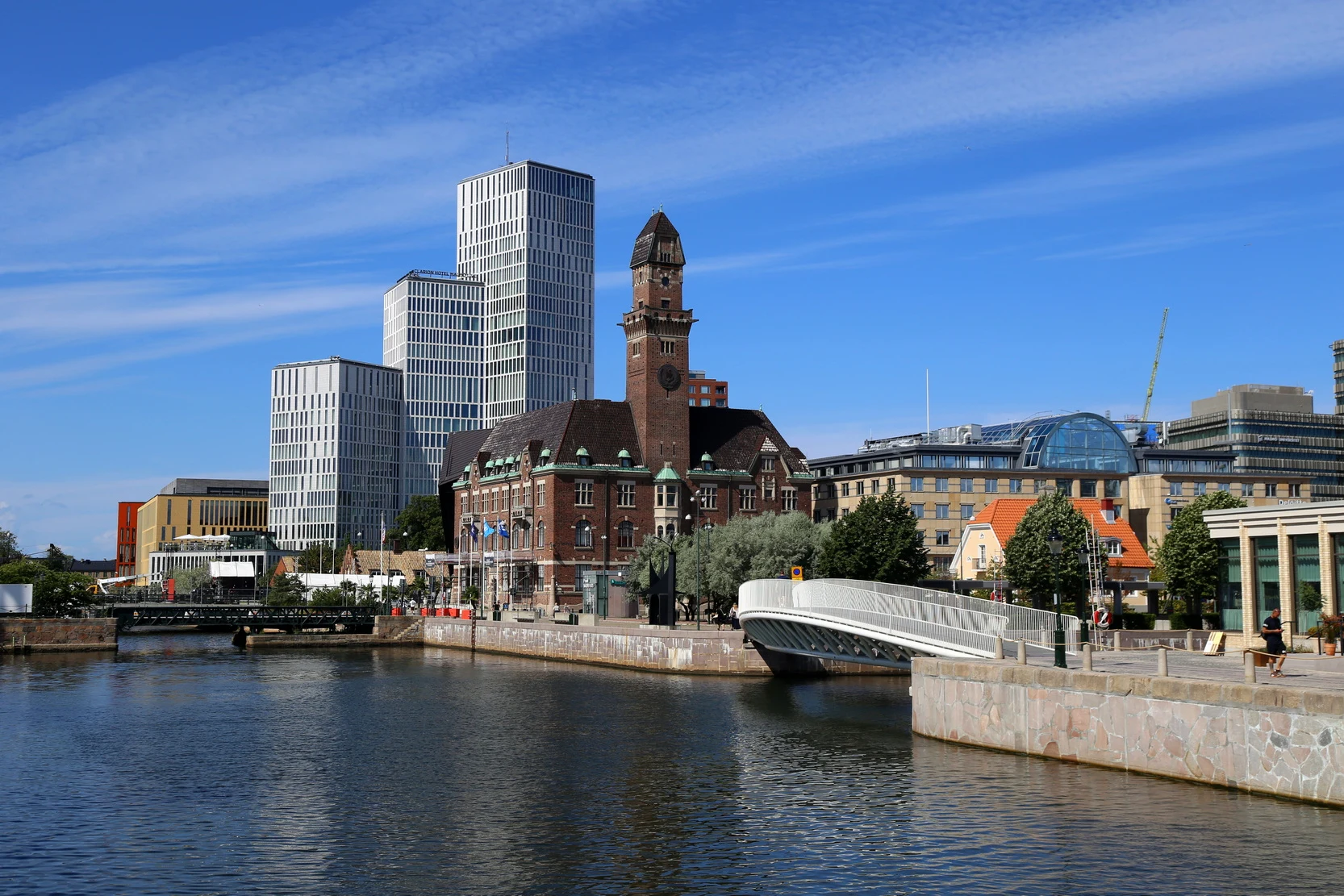��䣺�ȼ�֮�ǿ��������������Ƶ� + ��俨������¡�¡�����Ĭ��karlsKrona�ĳǹ���