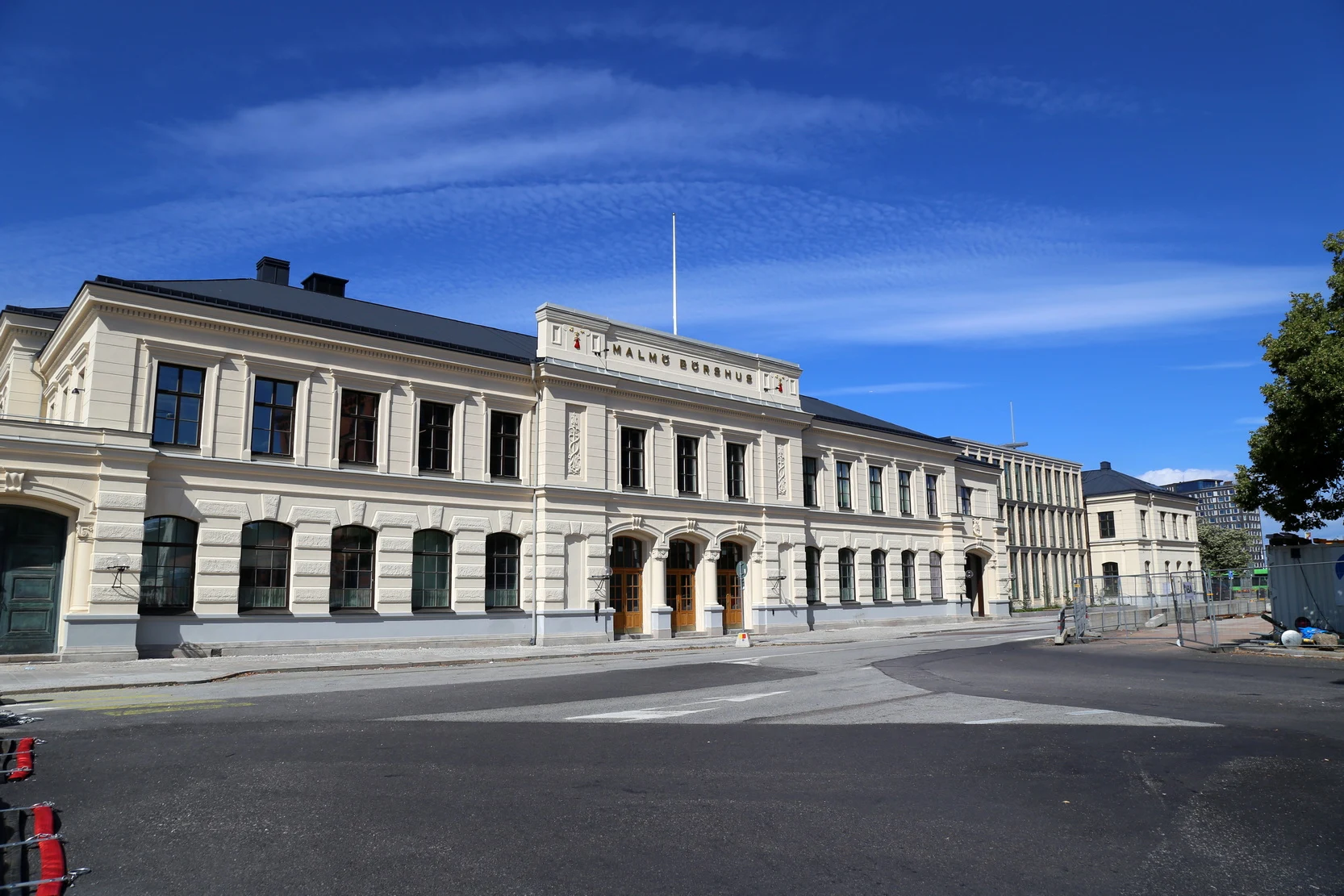 ��䣺�ȼ�֮�ǿ��������������Ƶ� + ��俨������¡�¡�����Ĭ��karlsKrona�ĳǹ���