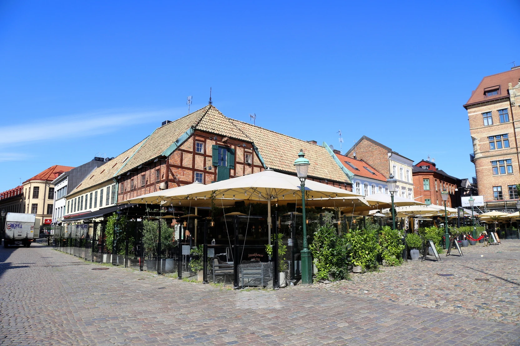 ��䣺�ȼ�֮�ǿ��������������Ƶ� + ��俨������¡�¡�����Ĭ��karlsKrona�ĳǹ���