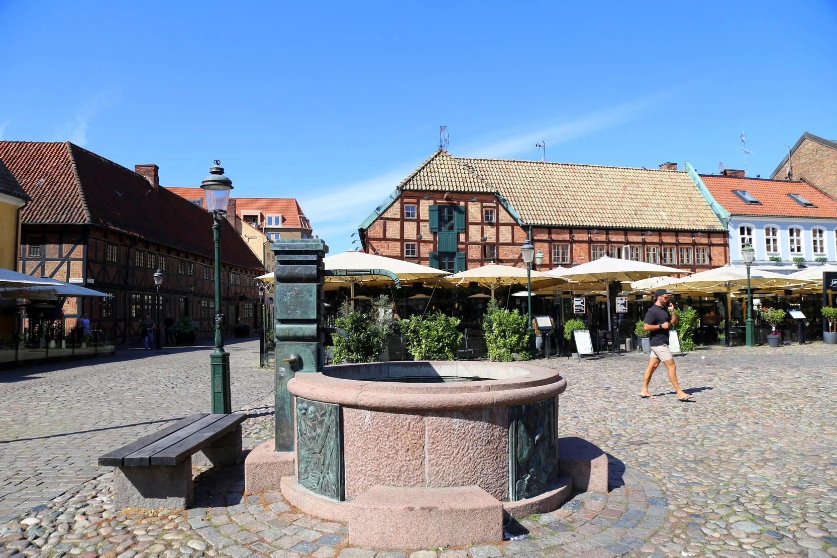 ��䣺�ȼ�֮�ǿ��������������Ƶ� + ��俨������¡�¡�����Ĭ��karlsKrona�ĳǹ���