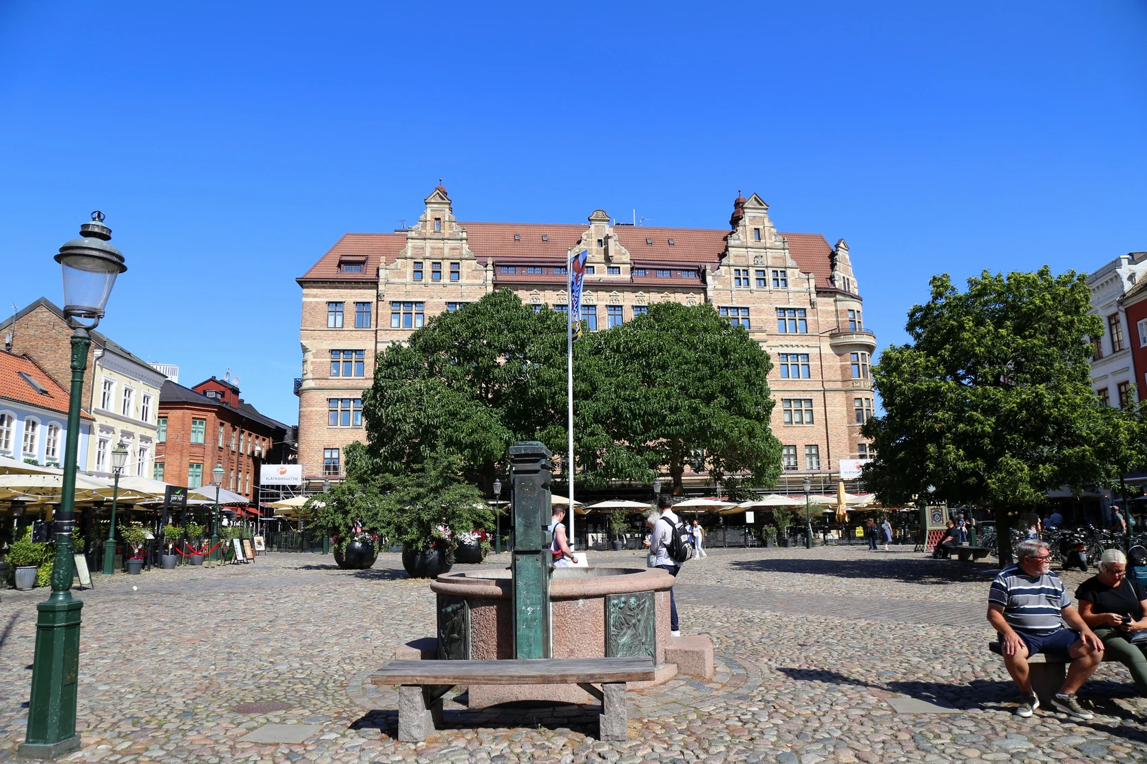 ��䣺�ȼ�֮�ǿ��������������Ƶ� + ��俨������¡�¡�����Ĭ��karlsKrona�ĳǹ���