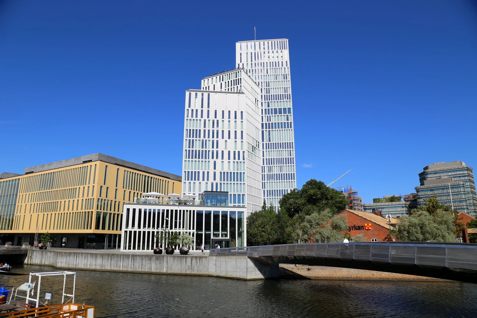 ��䣺�ȼ�֮�ǿ��������������Ƶ� + ��俨������¡�¡�����Ĭ��karlsKrona�ĳǹ���