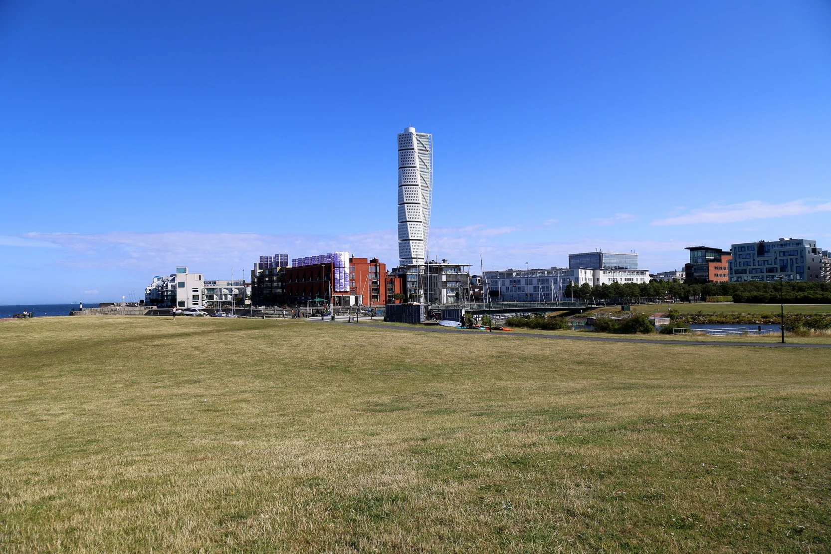 ��䣺�ȼ�֮�ǿ��������������Ƶ� + ��俨������¡�¡�����Ĭ��karlsKrona�ĳǹ���