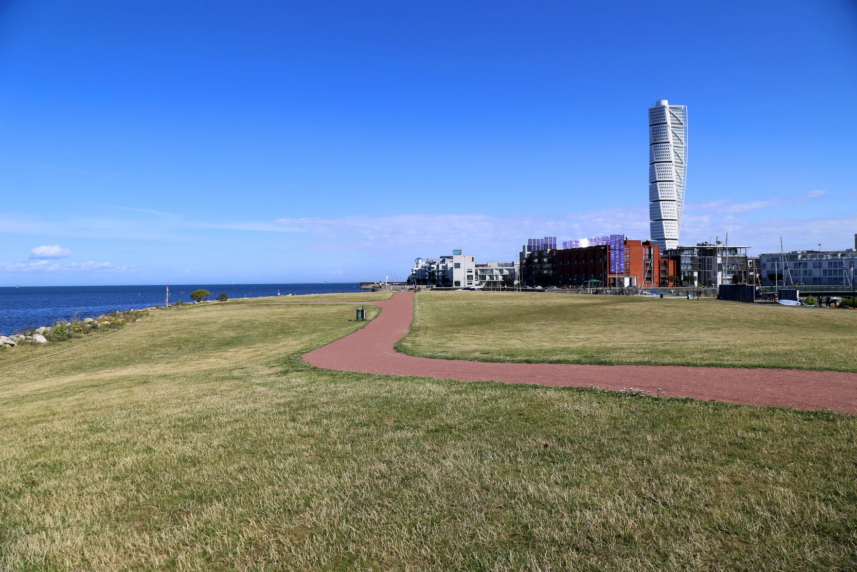 ��䣺�ȼ�֮�ǿ��������������Ƶ� + ��俨������¡�¡�����Ĭ��karlsKrona�ĳǹ���