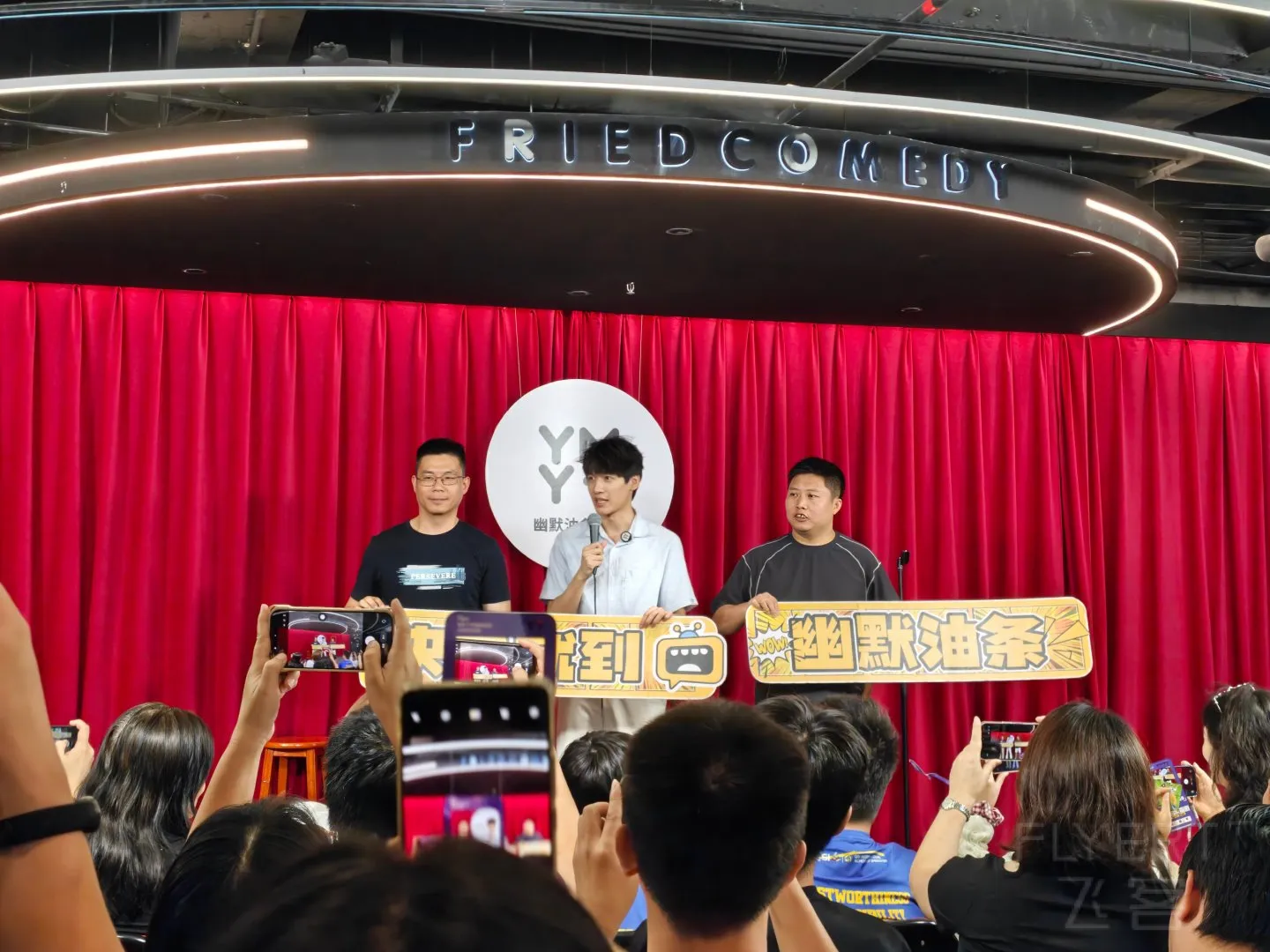 140247yqGK9fiOKTbeLUdG.jpg