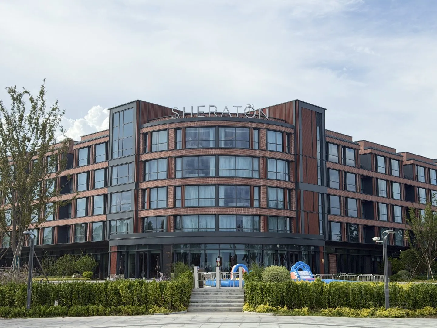 140548VTBIAKRDKYMOGOOV.jpg
