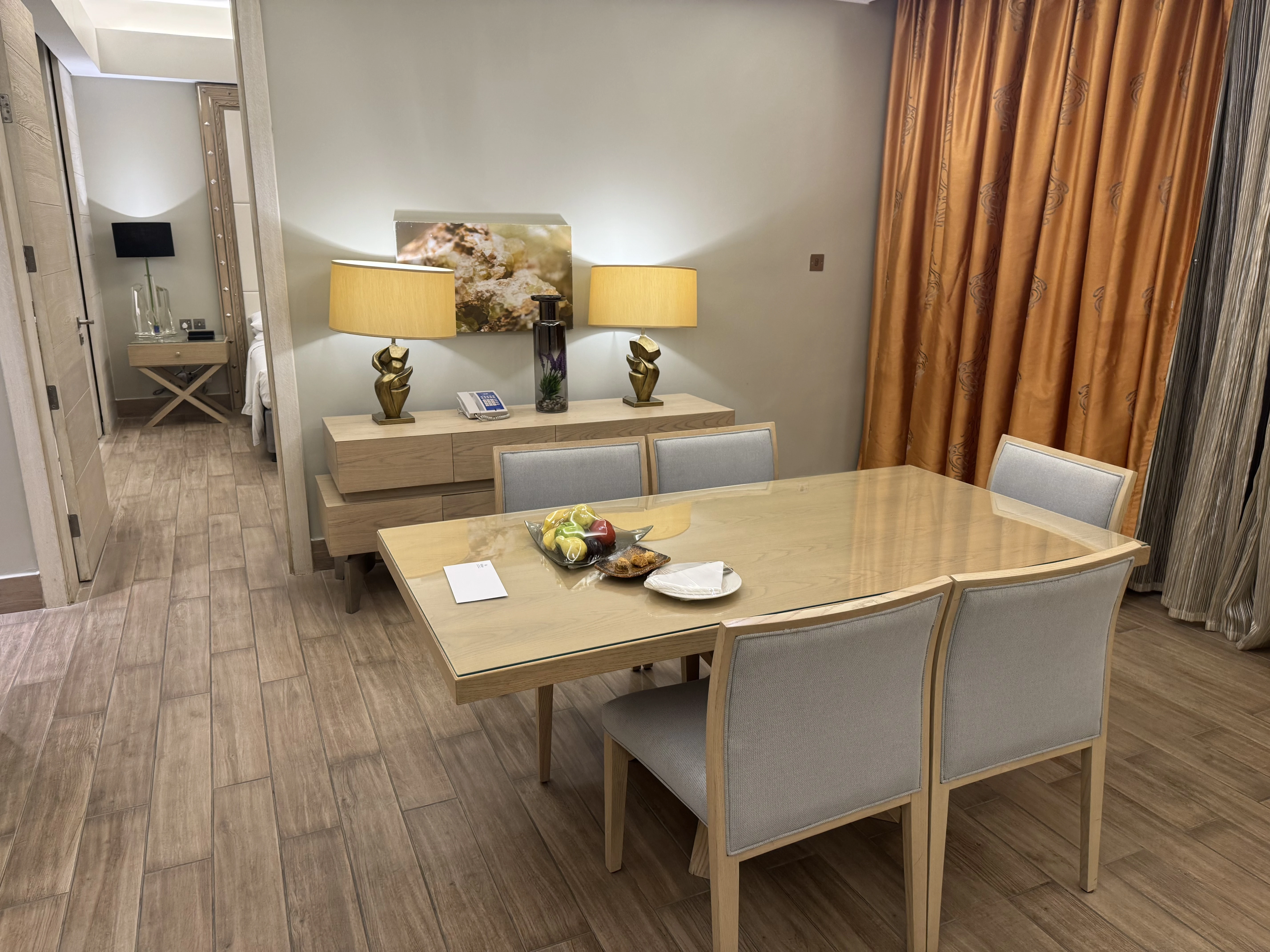 ����ϣ����ˮ�ƶȼپƵ�Hilton Dead Sea Resort & Spa����������һ�����׷�����