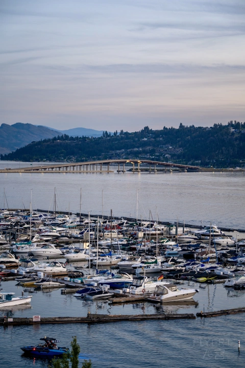 ����ɽɫ�������ɰ¿��ɸ�������¶��� �������� Delta Grand Okanagan Resort Kelown ...