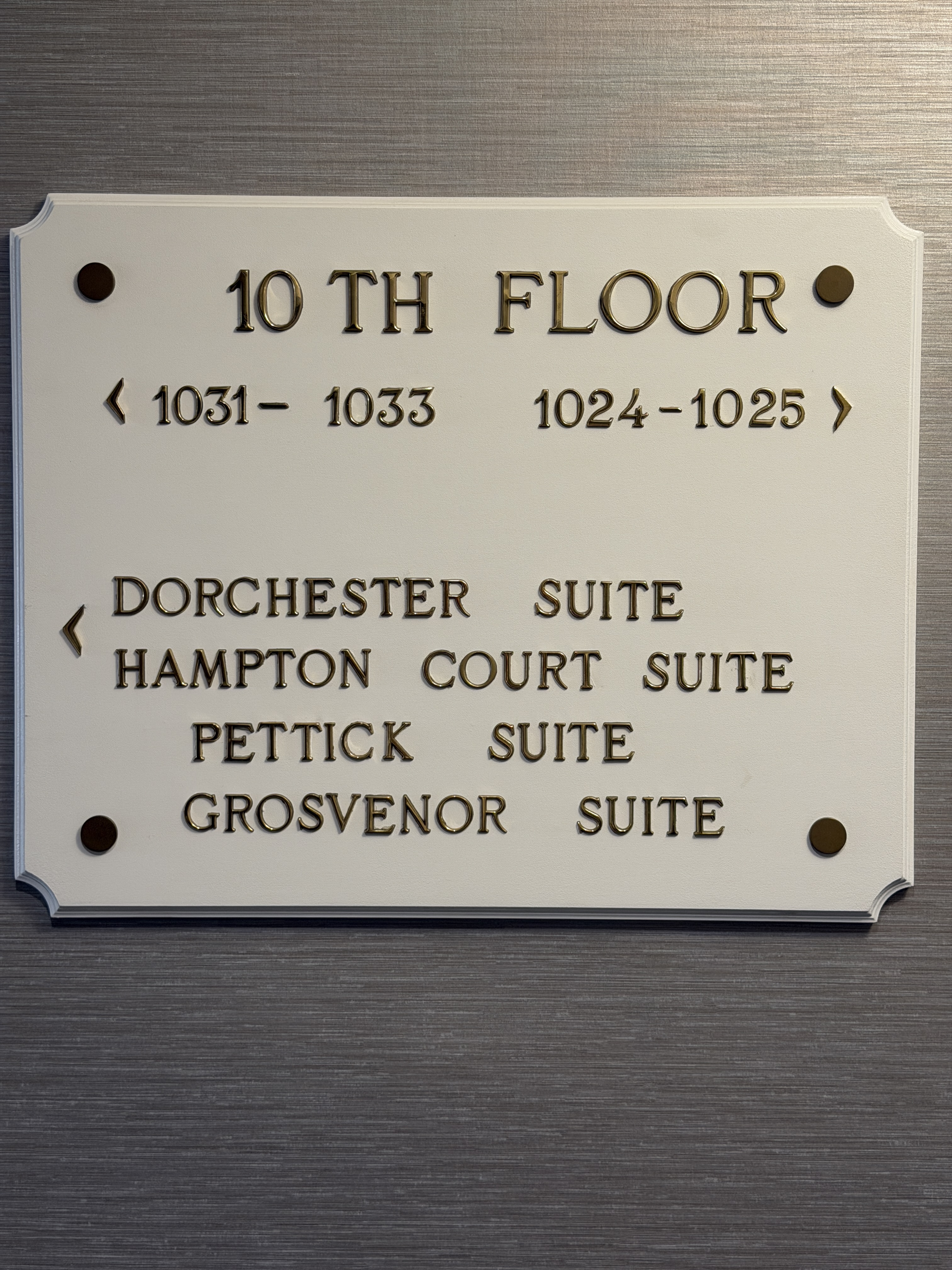 ����100������1927��·�������˹�����¾Ƶ�The Hotel SK��;��