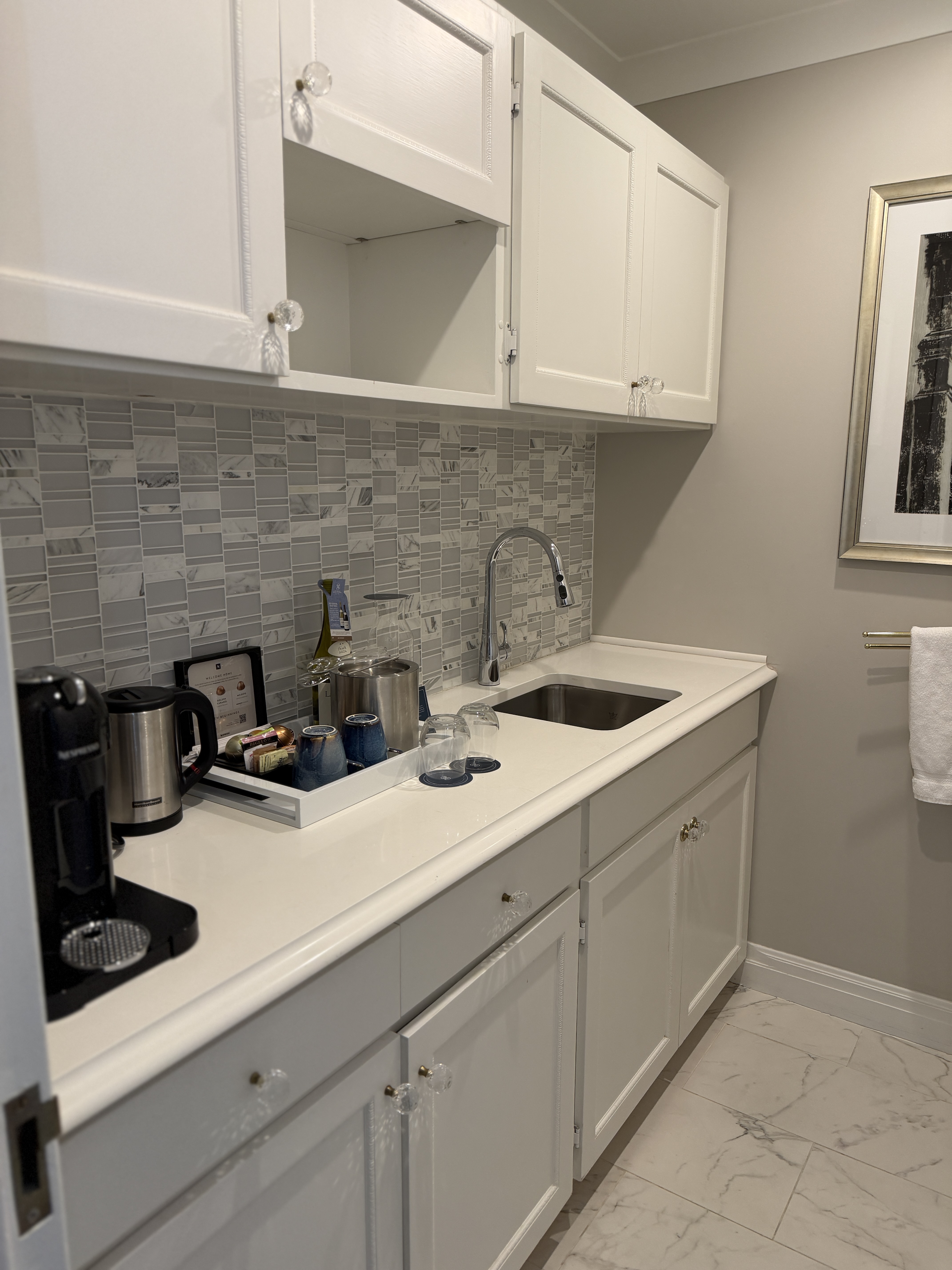 ����100������1927��·�������˹�����¾Ƶ�The Hotel SK��;��