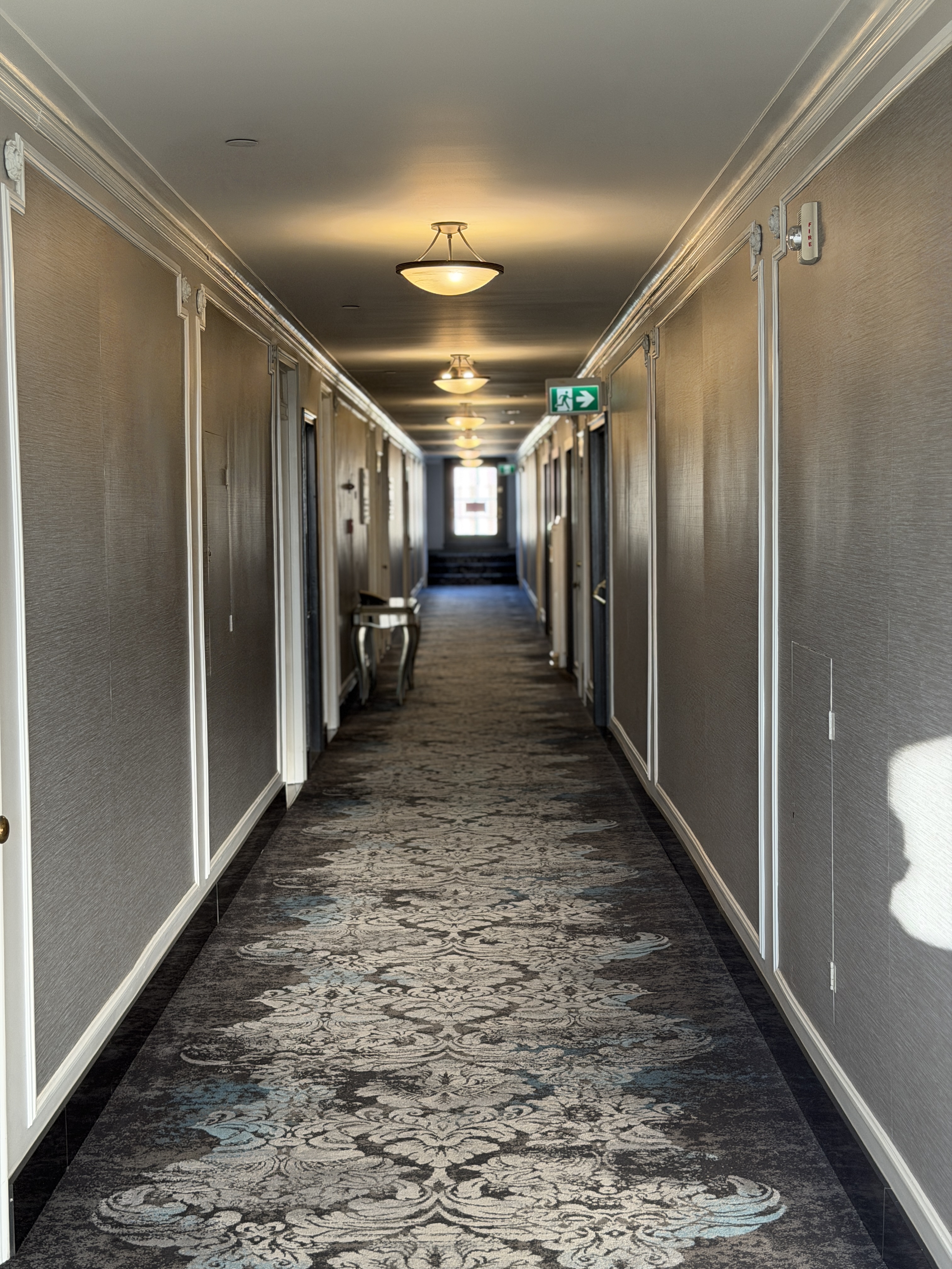 ����100������1927��·�������˹�����¾Ƶ�The Hotel SK��;��