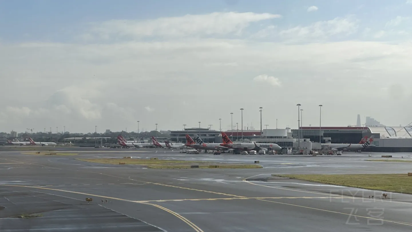 092655RFCYXEVADAVVJZBO.jpg