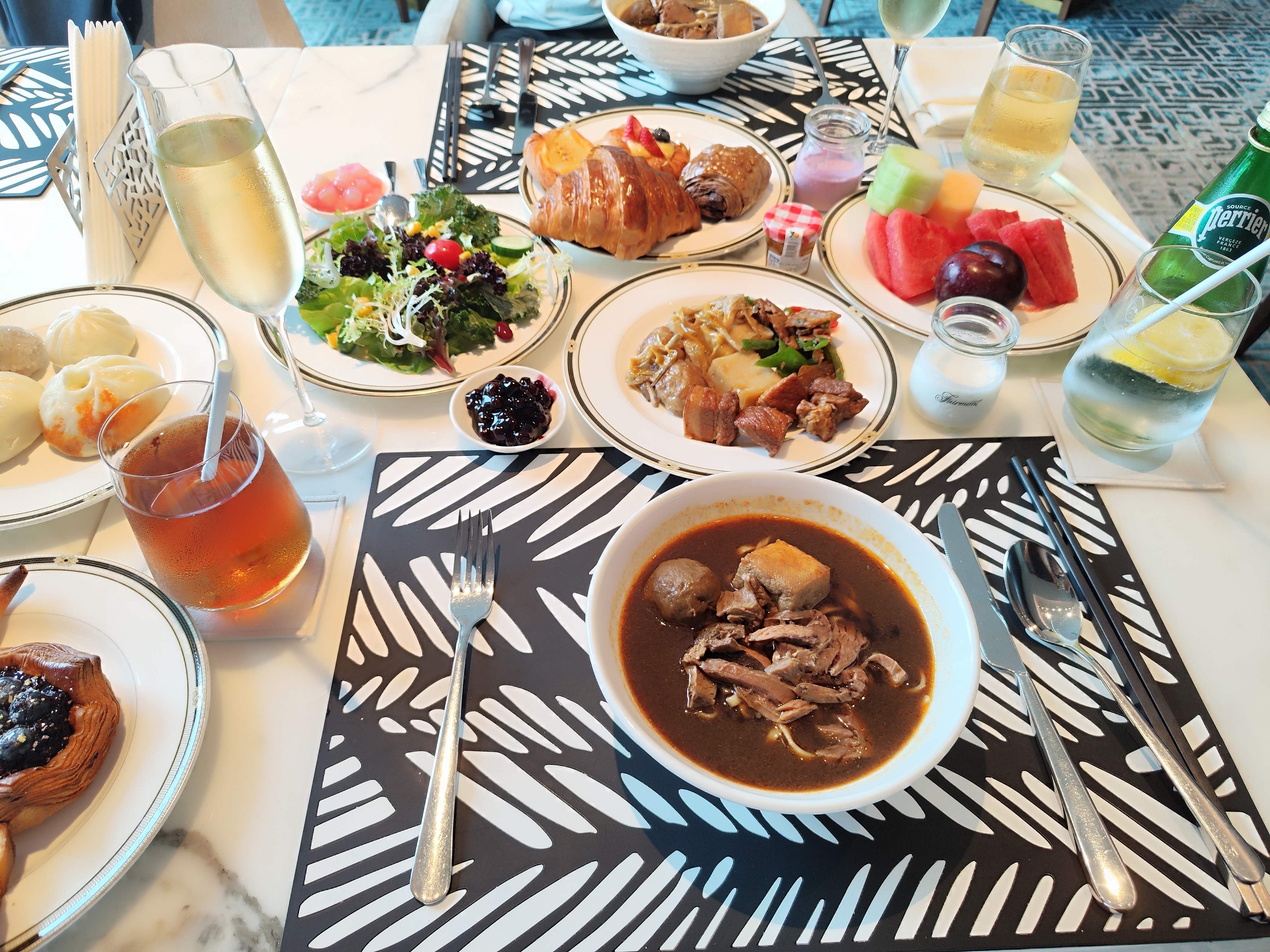 �人�����Ѷ��ɾƵ꡸�Ѷ��ɣ�Ϊ���ʱ�ɽ𡹡����������������һ���������������飡