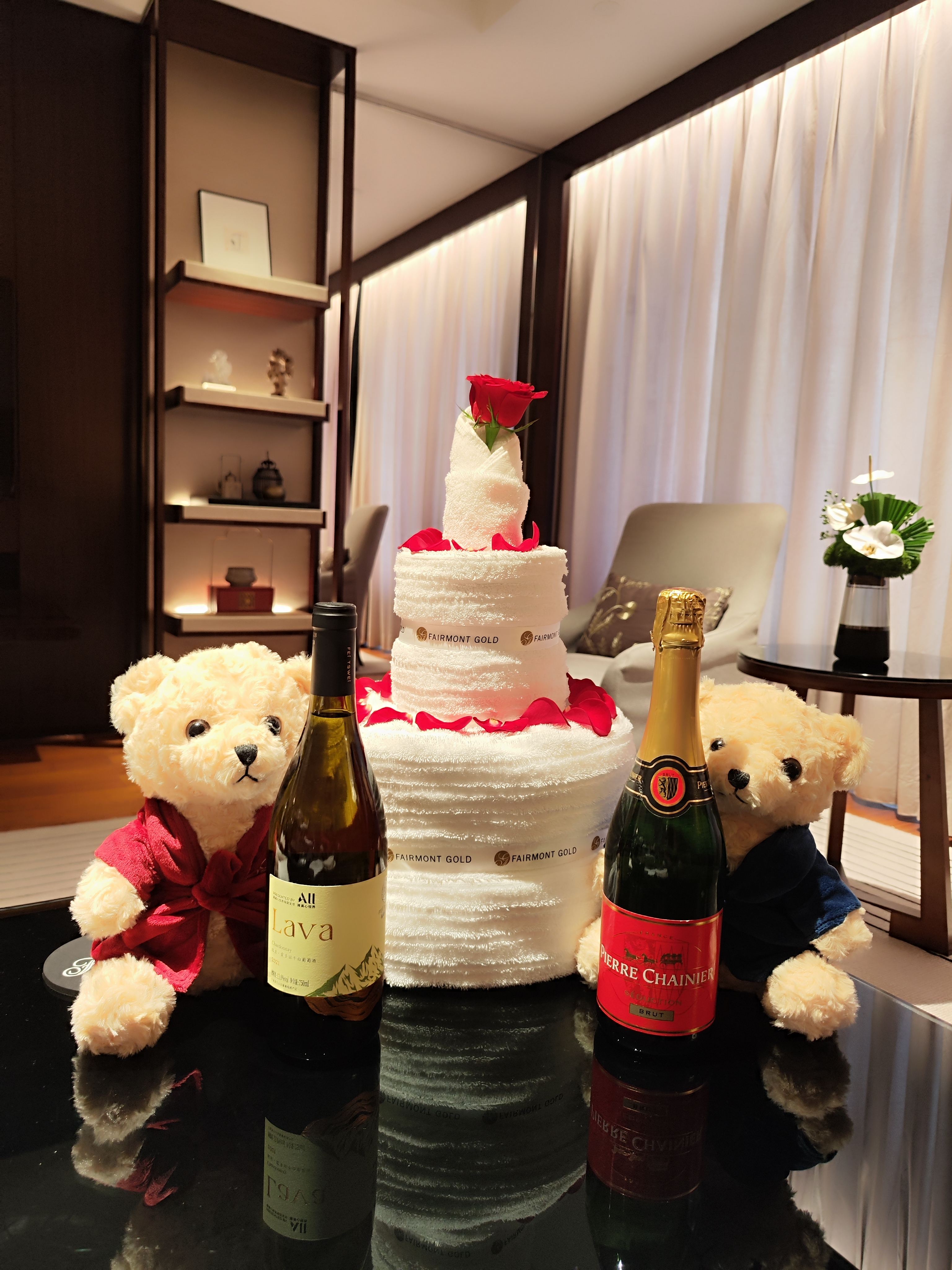 �人�����Ѷ��ɾƵ꡸�Ѷ��ɣ�Ϊ���ʱ�ɽ𡹡����������������һ���������������飡