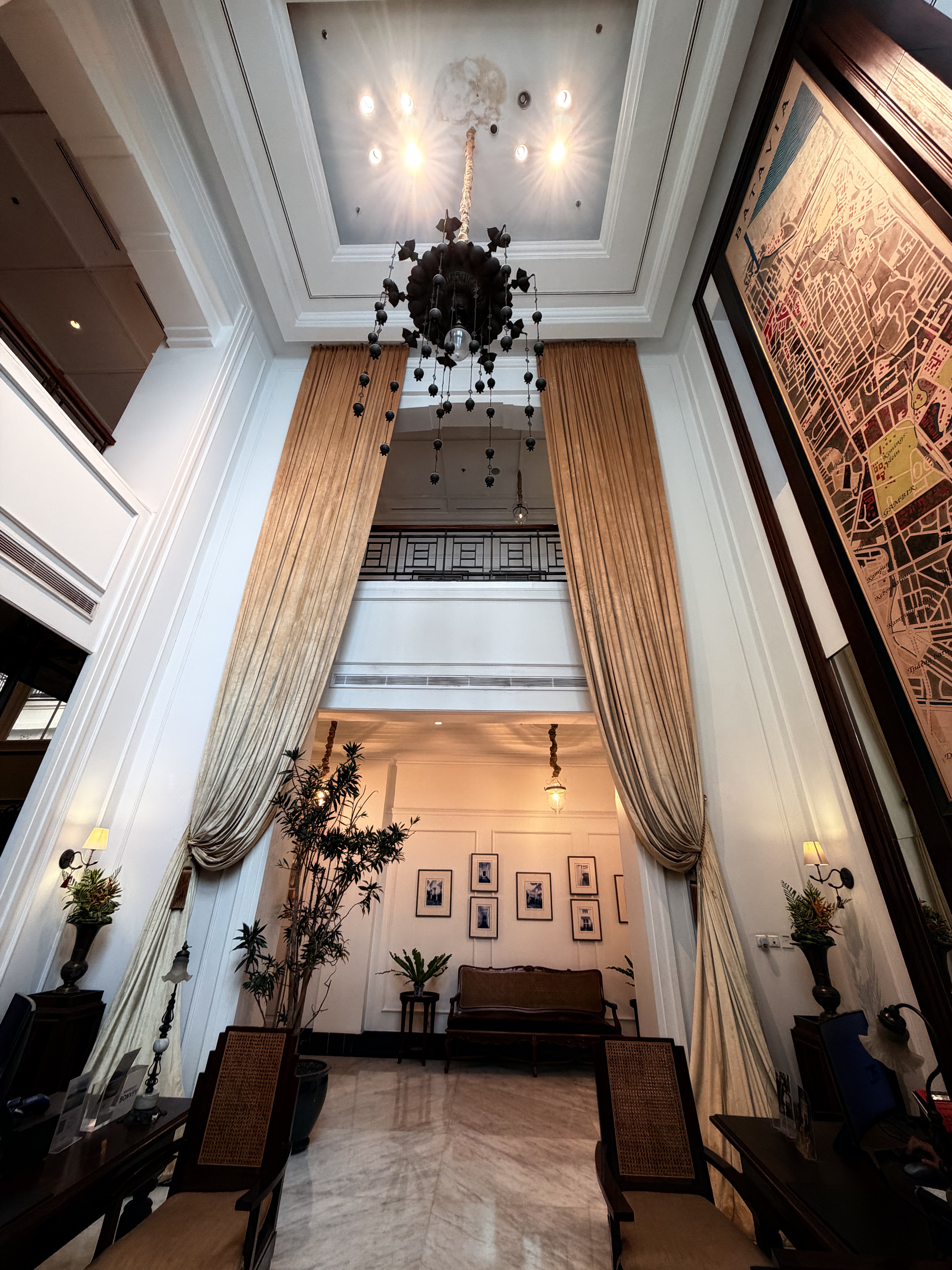 ��̽�żӴ�- Hermitage�Ƶ�������ס���۸���������������[by�Ϻ�Сҽ��]