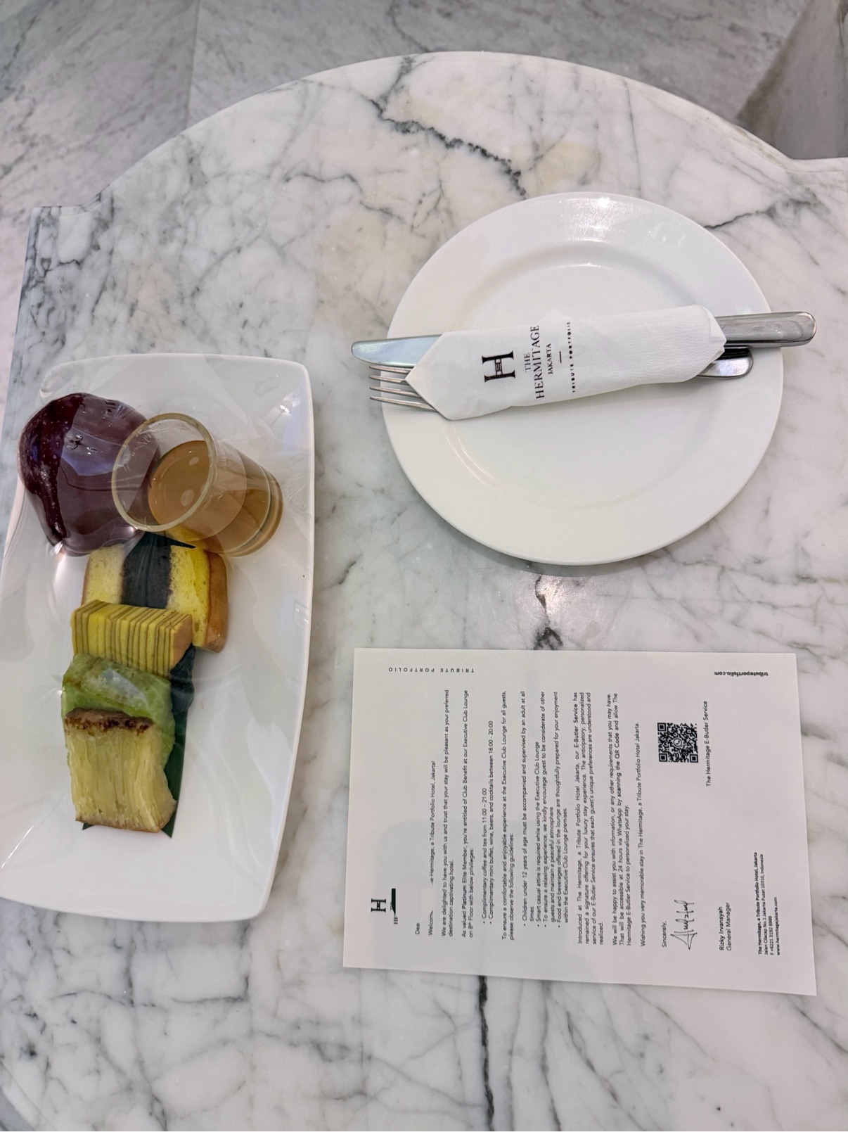 ��̽�żӴ�- Hermitage�Ƶ�������ס���۸���������������[by�Ϻ�Сҽ��]