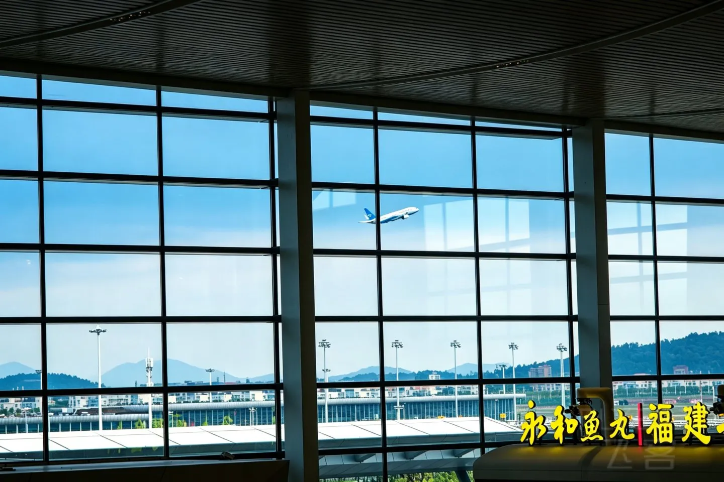 083203bUUnwT7vb4b0Wsd5.jpg