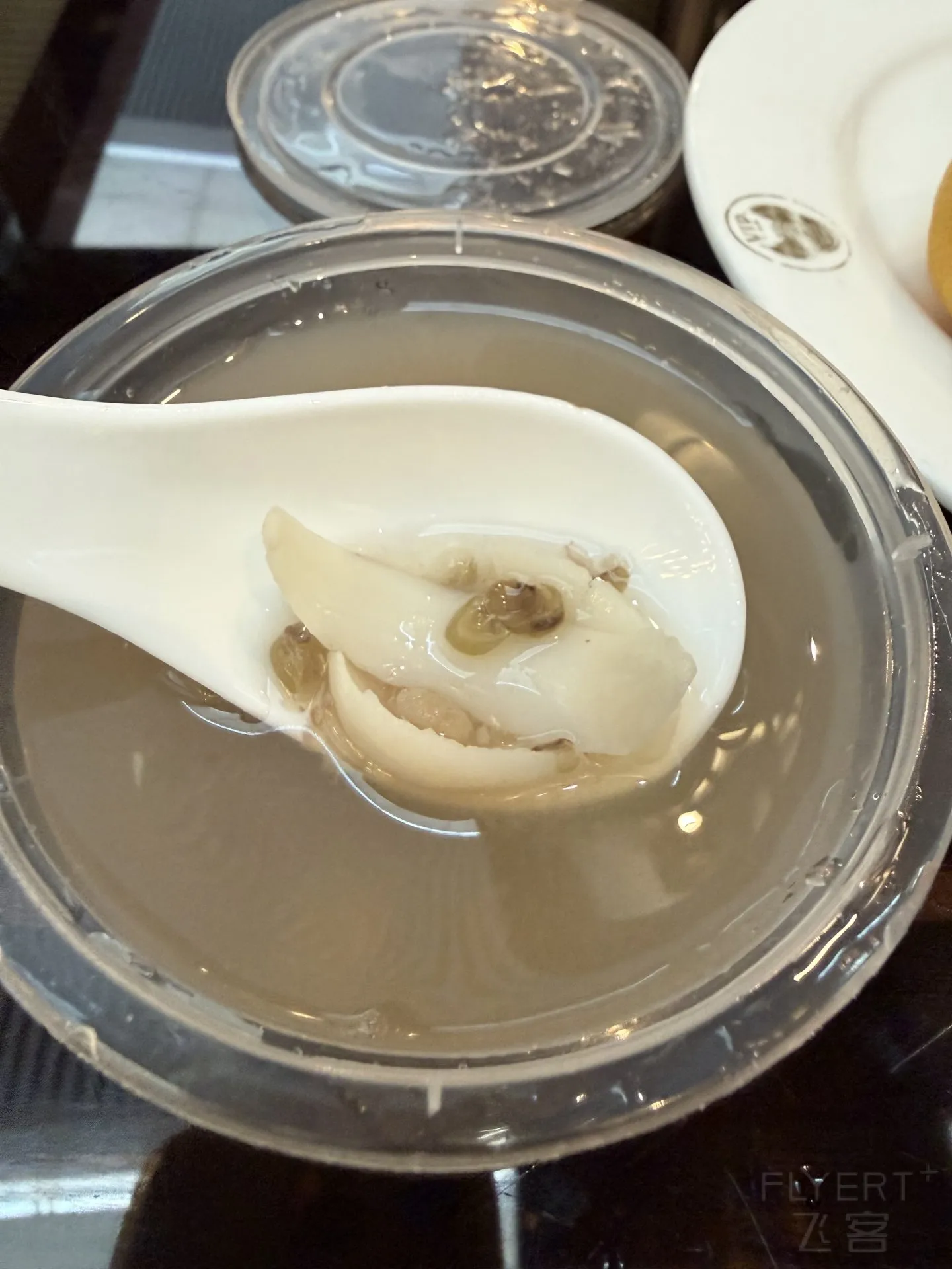 142410VZKLQMJVFPFXLDXG.jpg