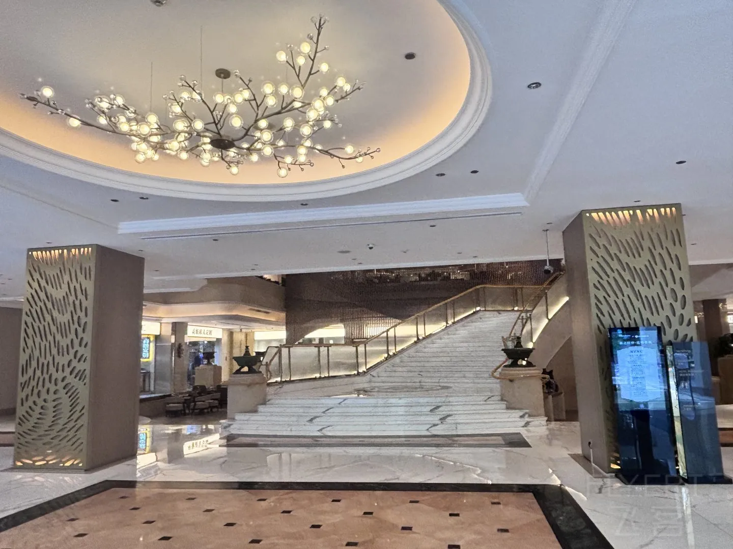 140942FYTFHWTGQYJPVPFI.jpg